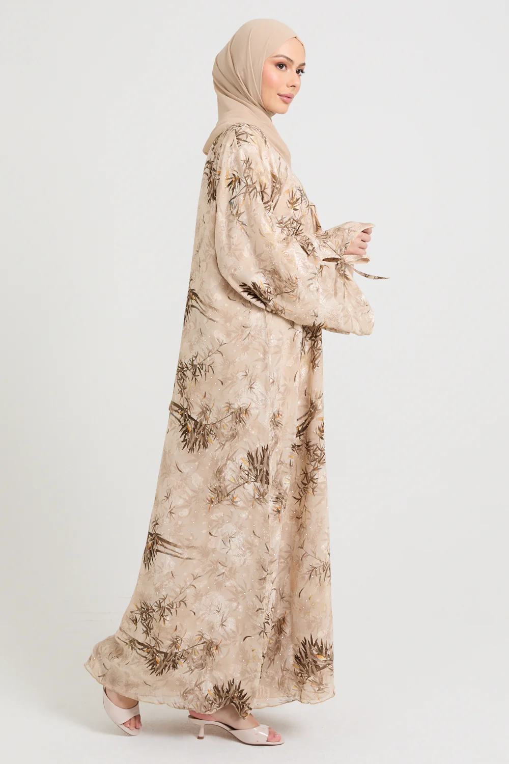 Premium Desert Bloom Open Abaya - LIMITED EDITION - Image 5