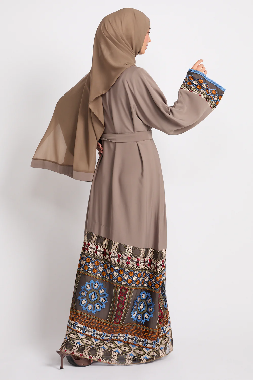 Premium Echoes of Persia Embroidered Border Open Abaya – Desert Taupe - LIMITED EDITION - Image 5