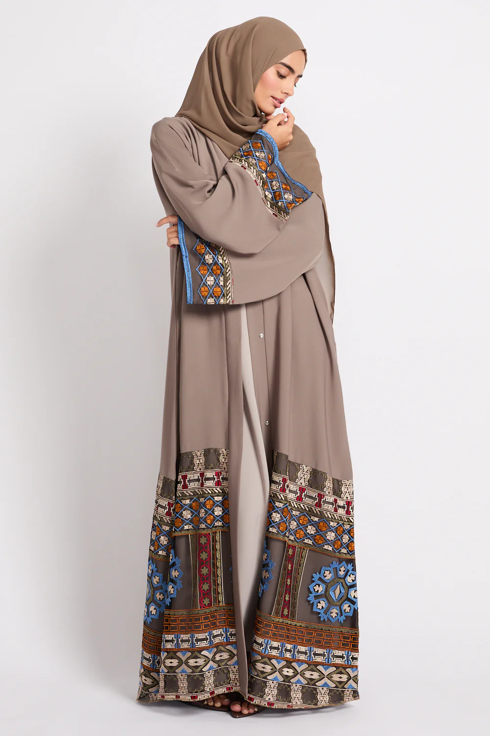 Premium Echoes of Persia Embroidered Border Open Abaya – Desert Taupe - LIMITED EDITION - Image 6