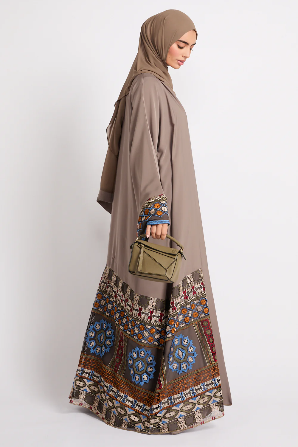 Premium Echoes of Persia Embroidered Border Open Abaya – Desert Taupe - LIMITED EDITION - Image 7