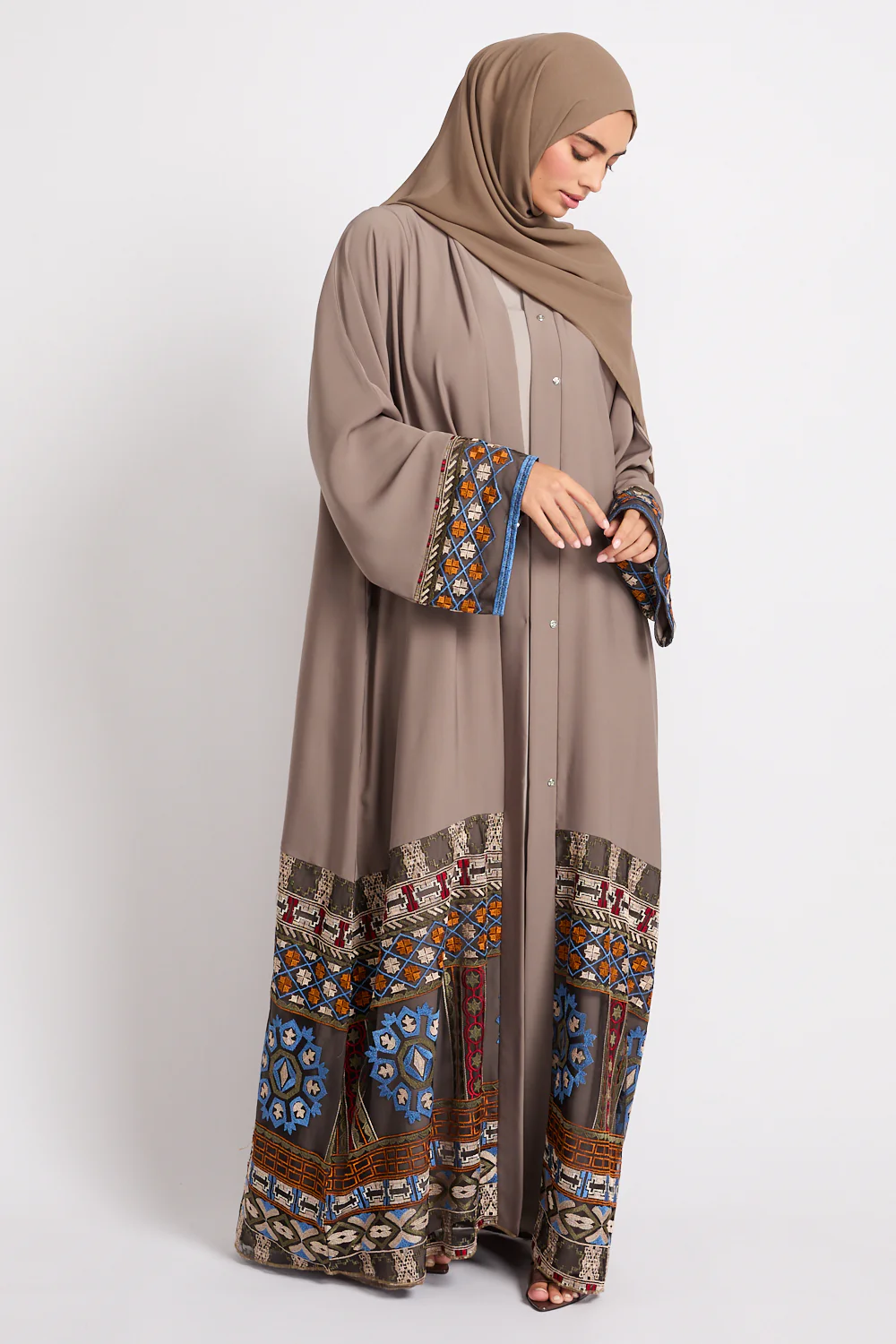 Premium Echoes of Persia Embroidered Border Open Abaya – Desert Taupe - LIMITED EDITION - Image 9