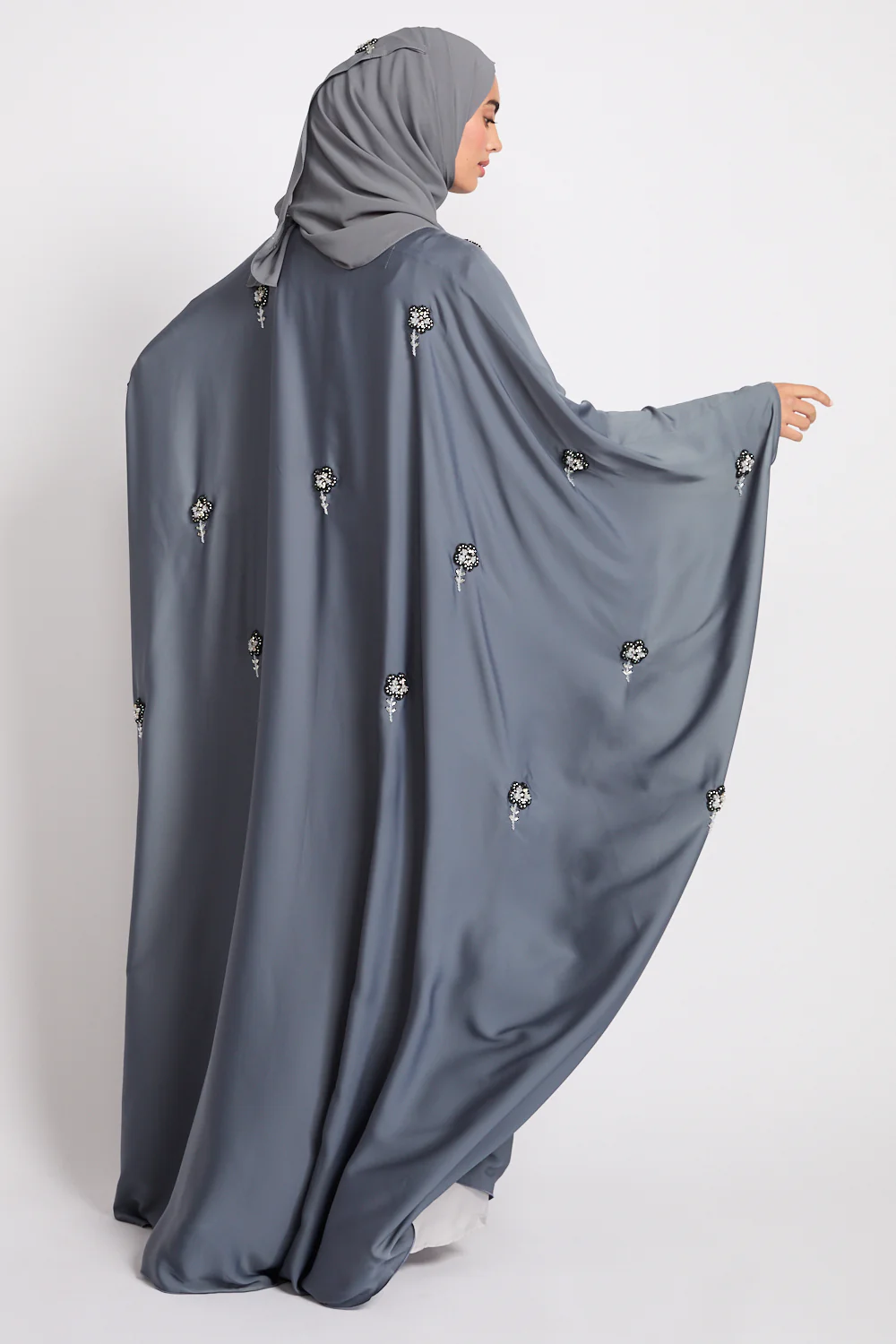 Premium Embellished Dove Grey Open Farasha - Image 10