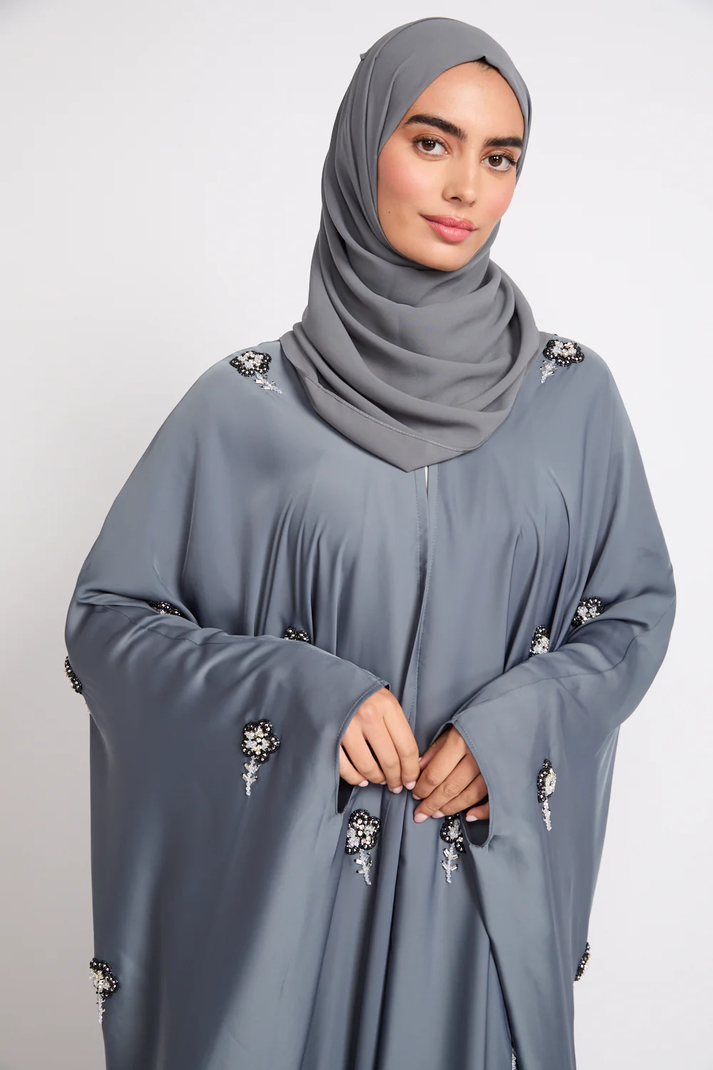 Premium Embellished Dove Grey Open Farasha - Image 2