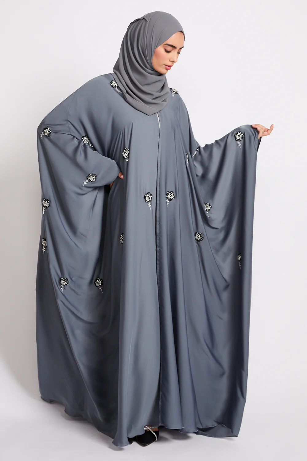 Premium Embellished Dove Grey Open Farasha - Image 3