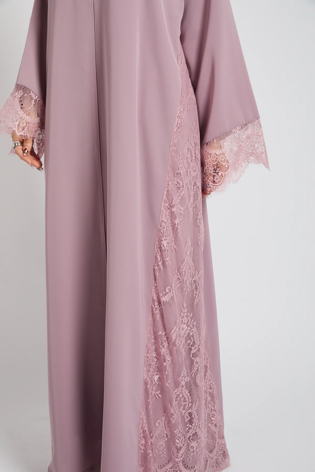 Premium French Lace Blossom Open Abaya – Lilac Rose - Image 5