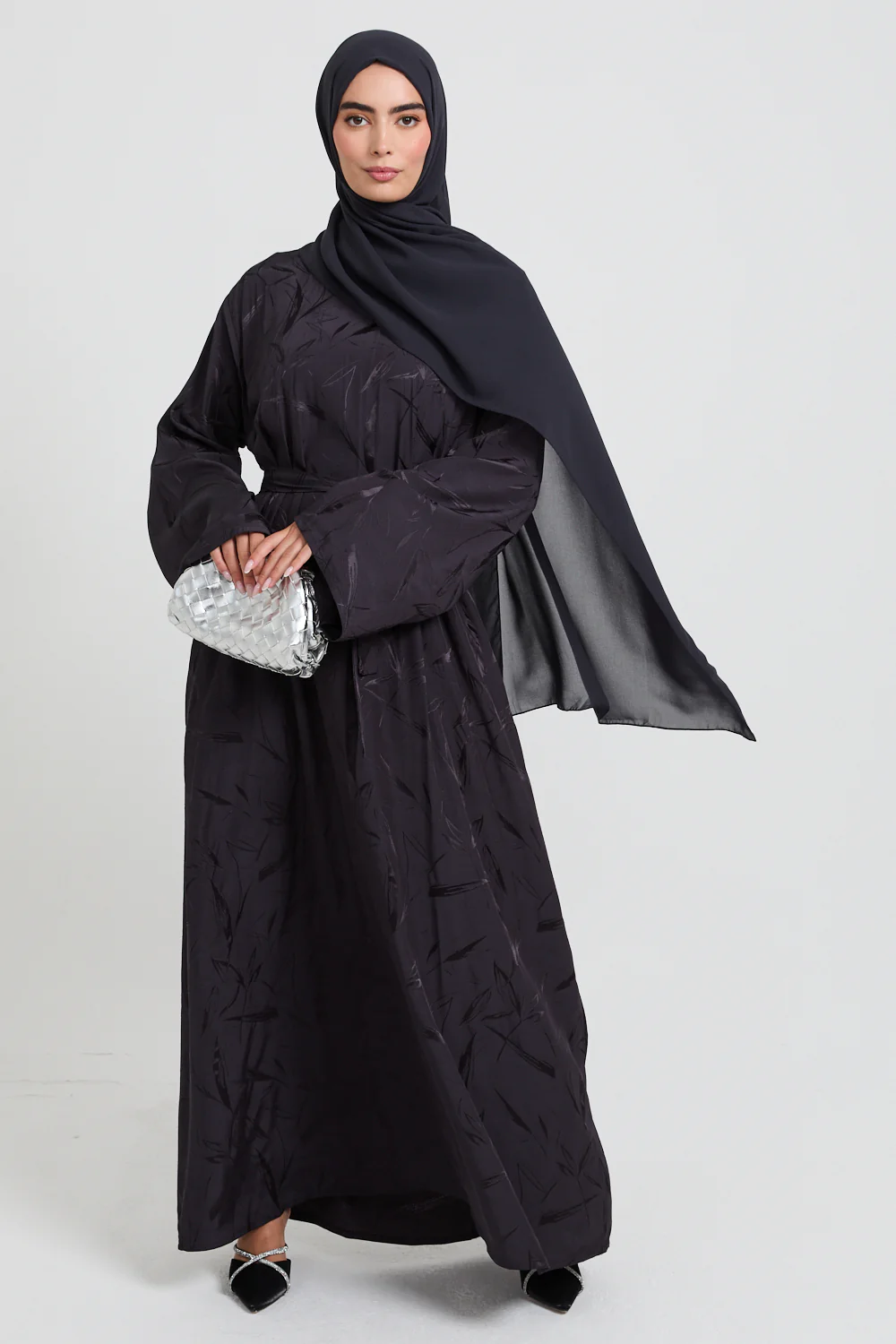 Premium Jacquard Closed Abaya with Pockets - Blackberry Noir - Image 3
