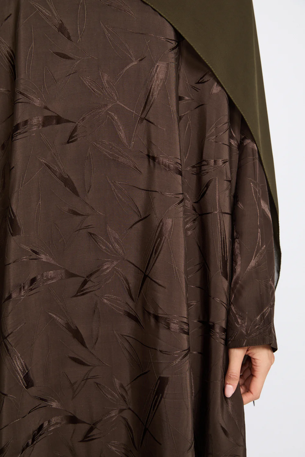 Premium Jacquard Closed Farasha - Arabica Earth - Image 4