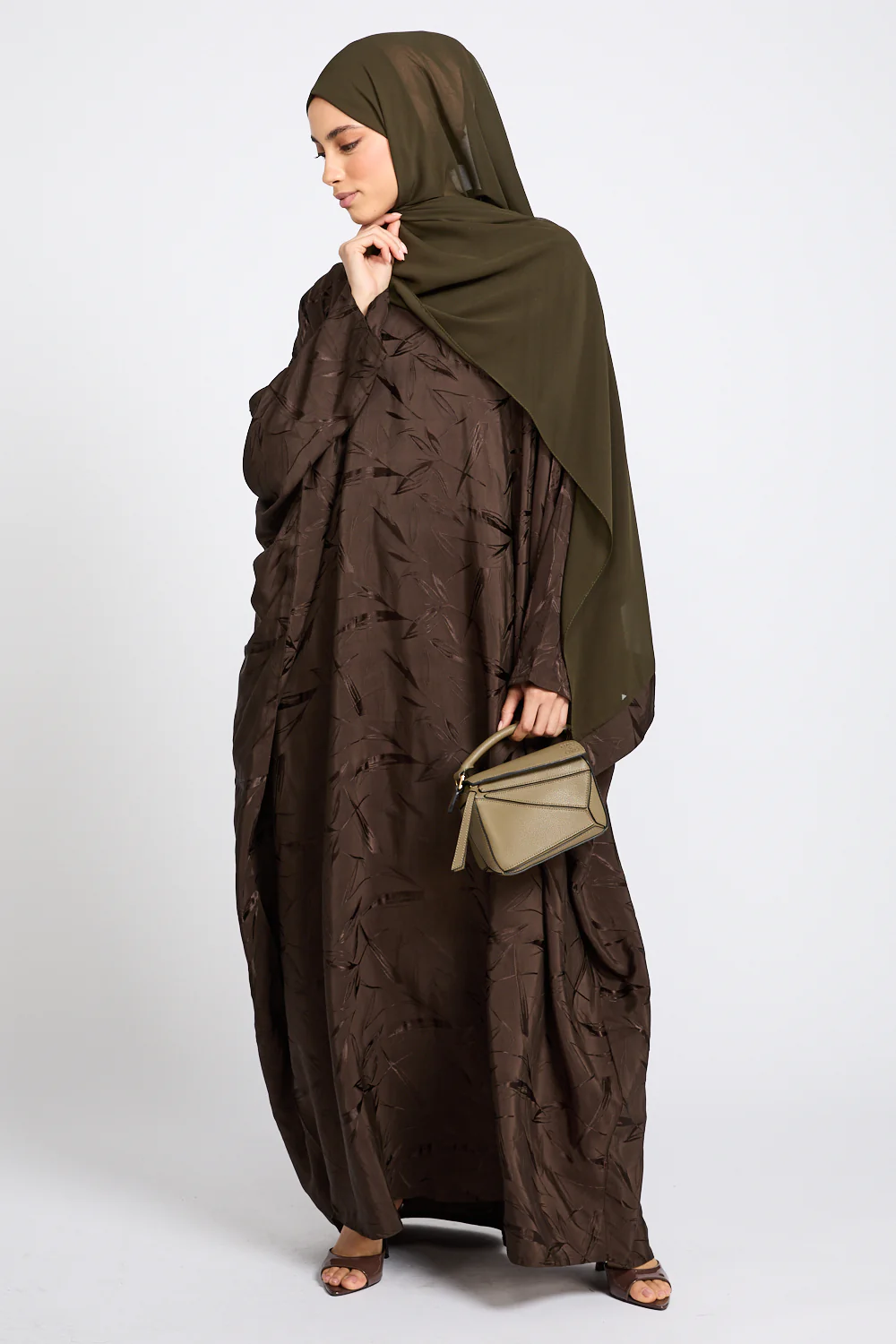 Premium Jacquard Closed Farasha - Arabica Earth - Image 9