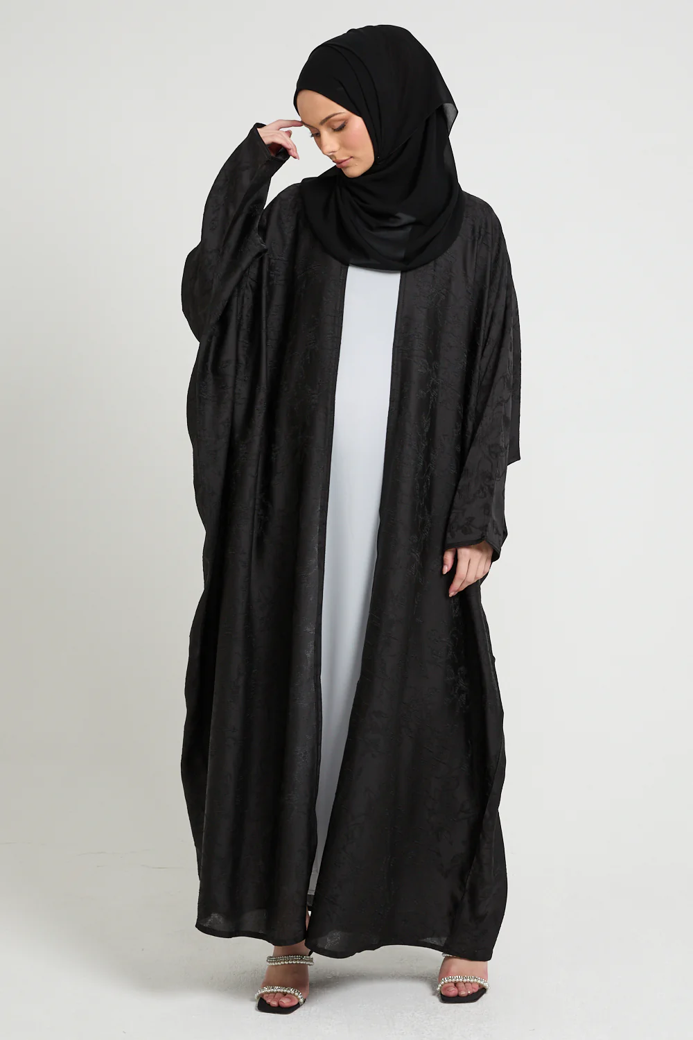 Premium Jacquard Eclipse Open Bisht - Black - Image 6