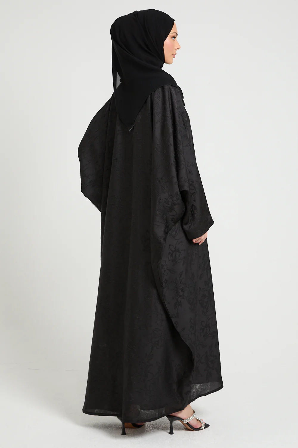 Premium Jacquard Eclipse Open Bisht - Black - Image 9