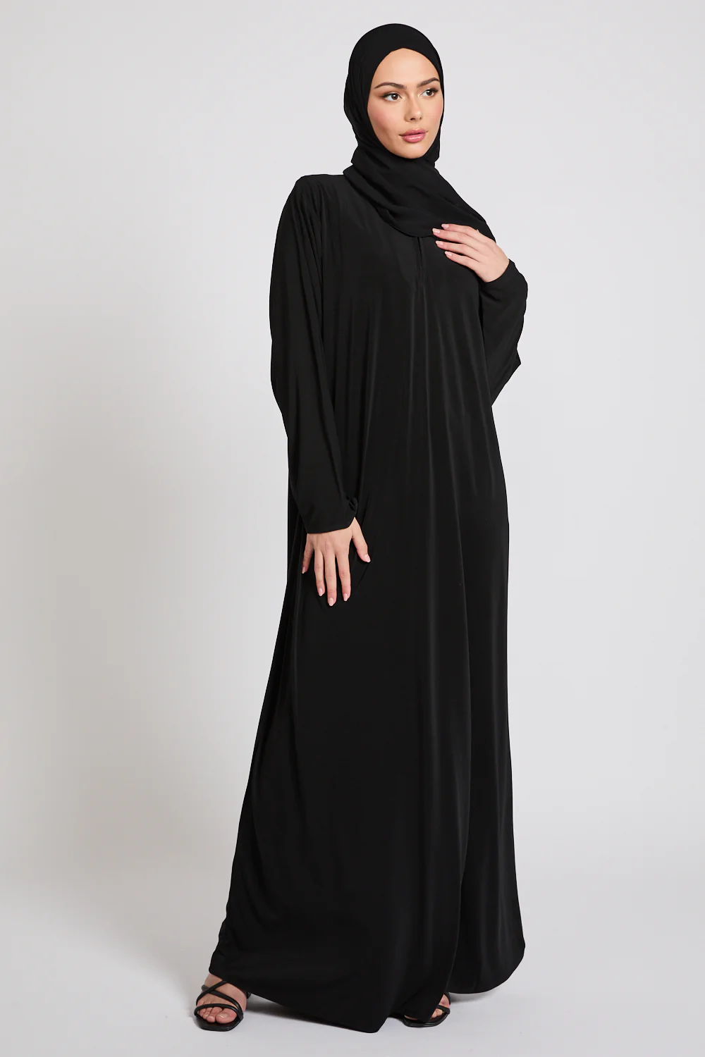 Premium Jersey Closed Abaya with Front Zip - Black - Image 3