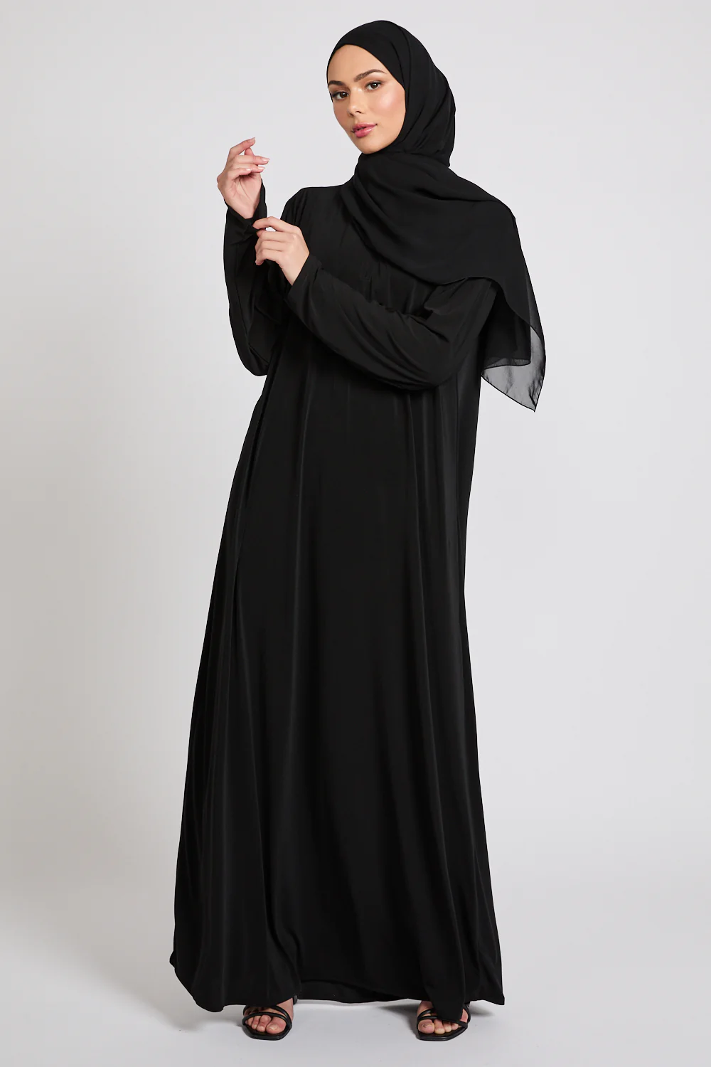 Premium Jersey Closed Abaya with Front Zip - Black - Image 5
