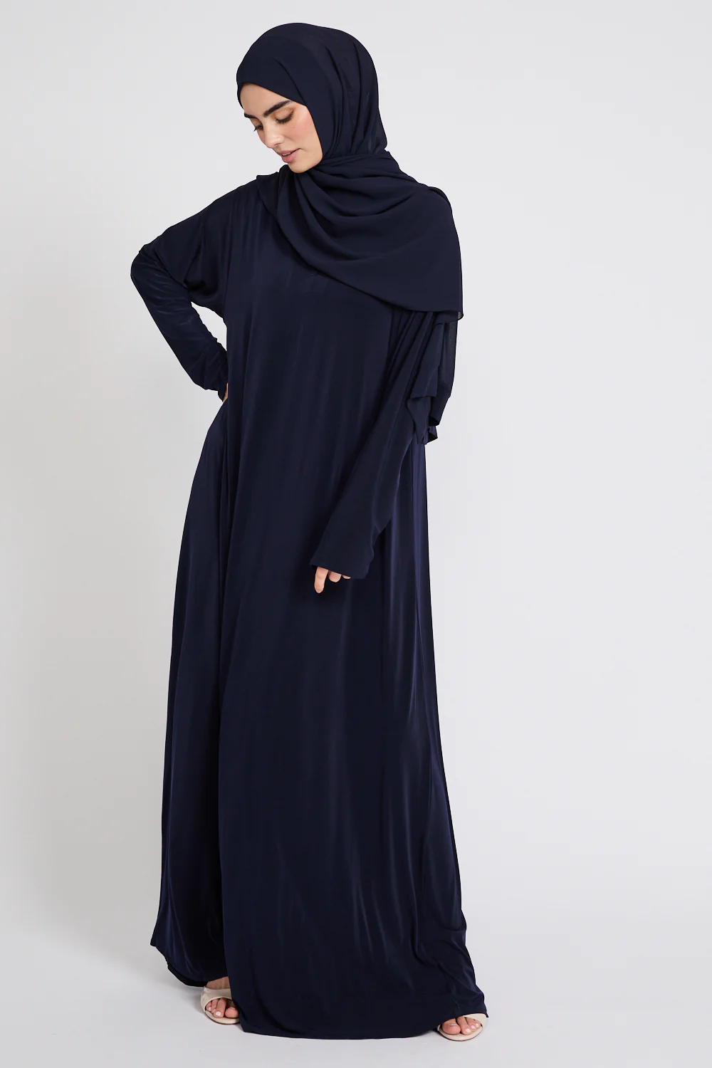 Premium Jersey Closed Abaya with Front Zip - Navy - Image 3