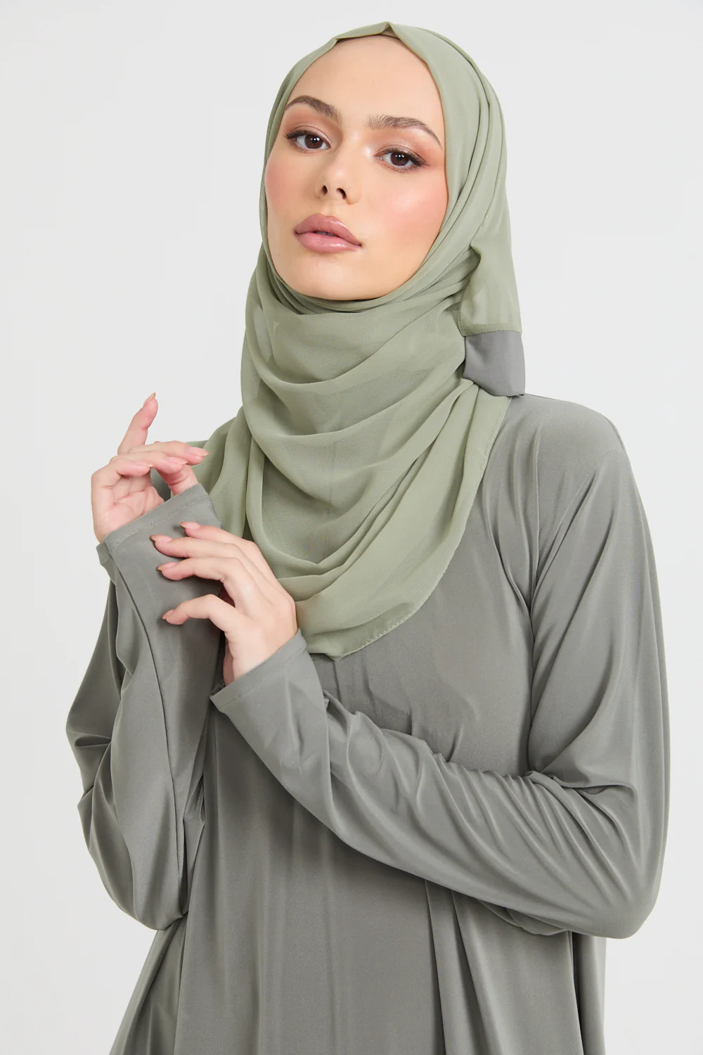 Premium Jersey Closed Abaya with Front Zip - Olive - Image 2