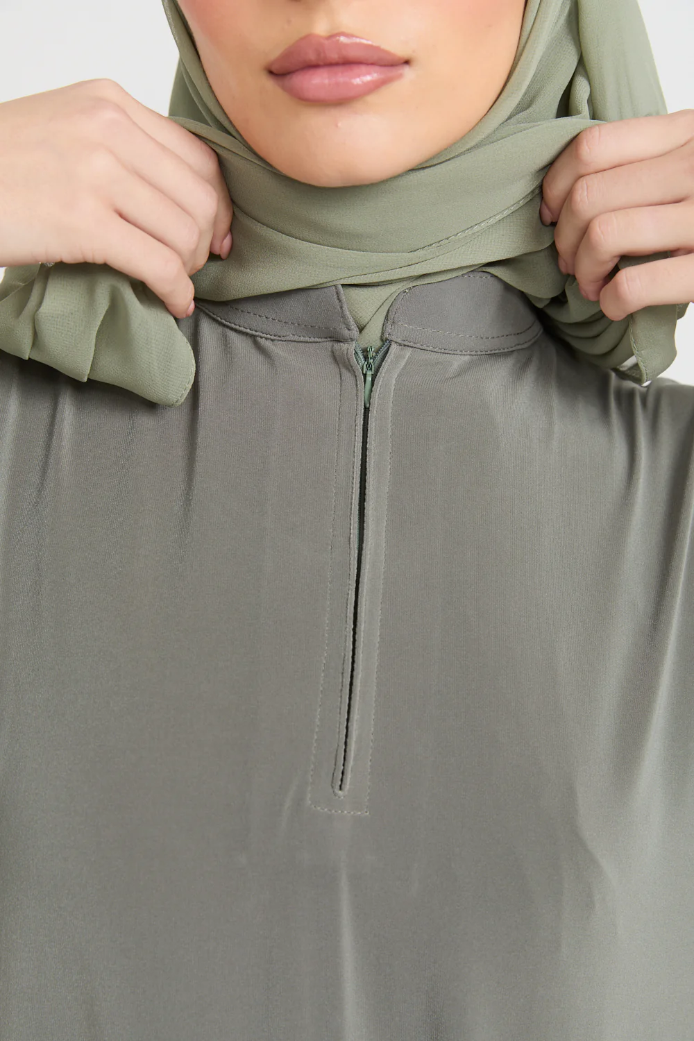 Premium Jersey Closed Abaya with Front Zip - Olive - Image 4