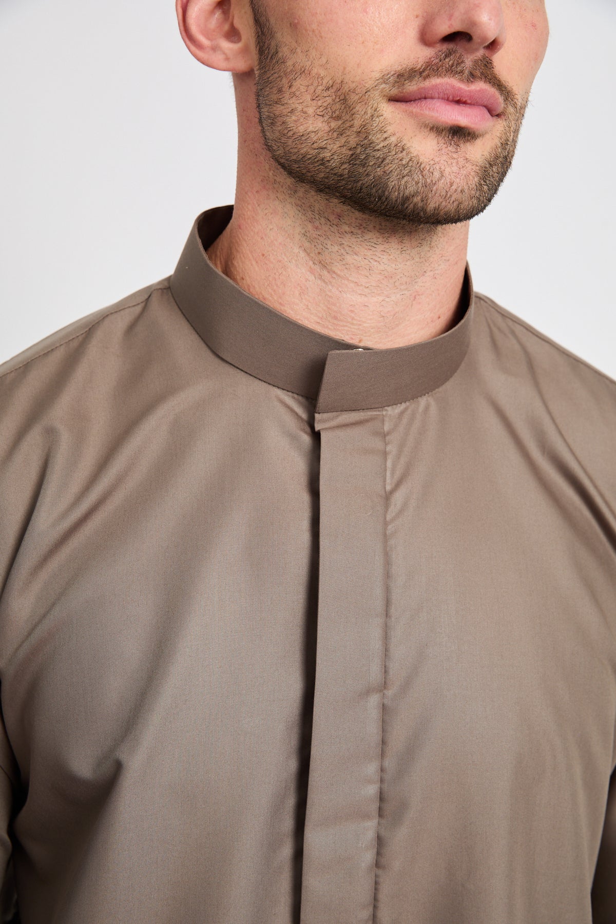 Premium Kuwaiti Thobe - Desert Taupe - Image 4