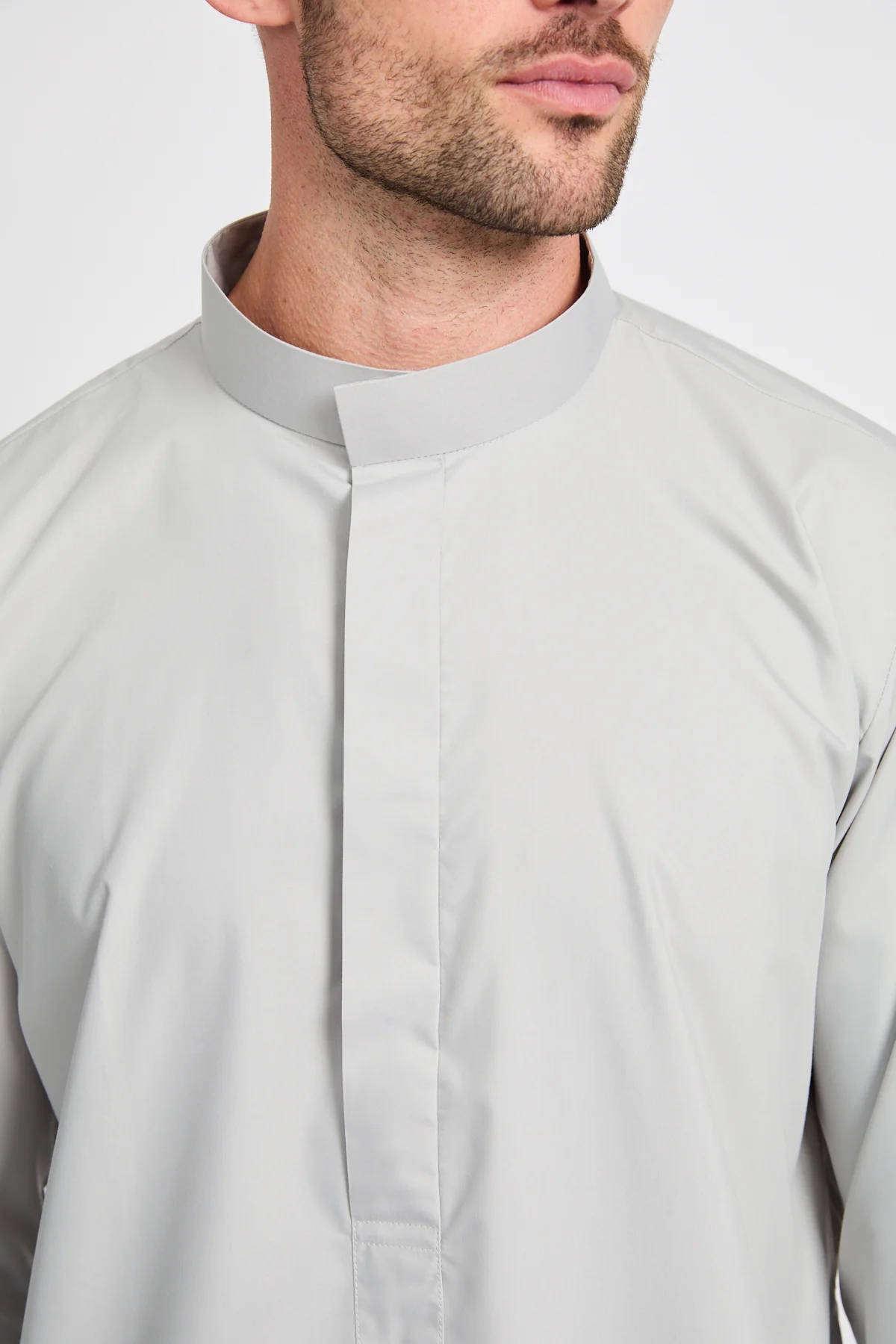 Premium Kuwaiti Thobe - Dove Grey - Image 2