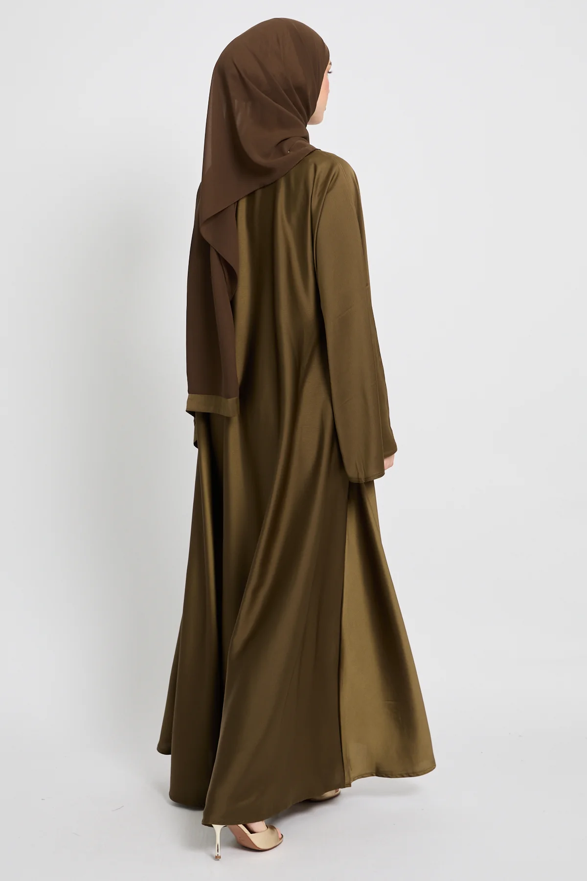 Premium Luxe Umbrella Cut Closed Abaya with Inner Belt - Desert Bronze - Image 5