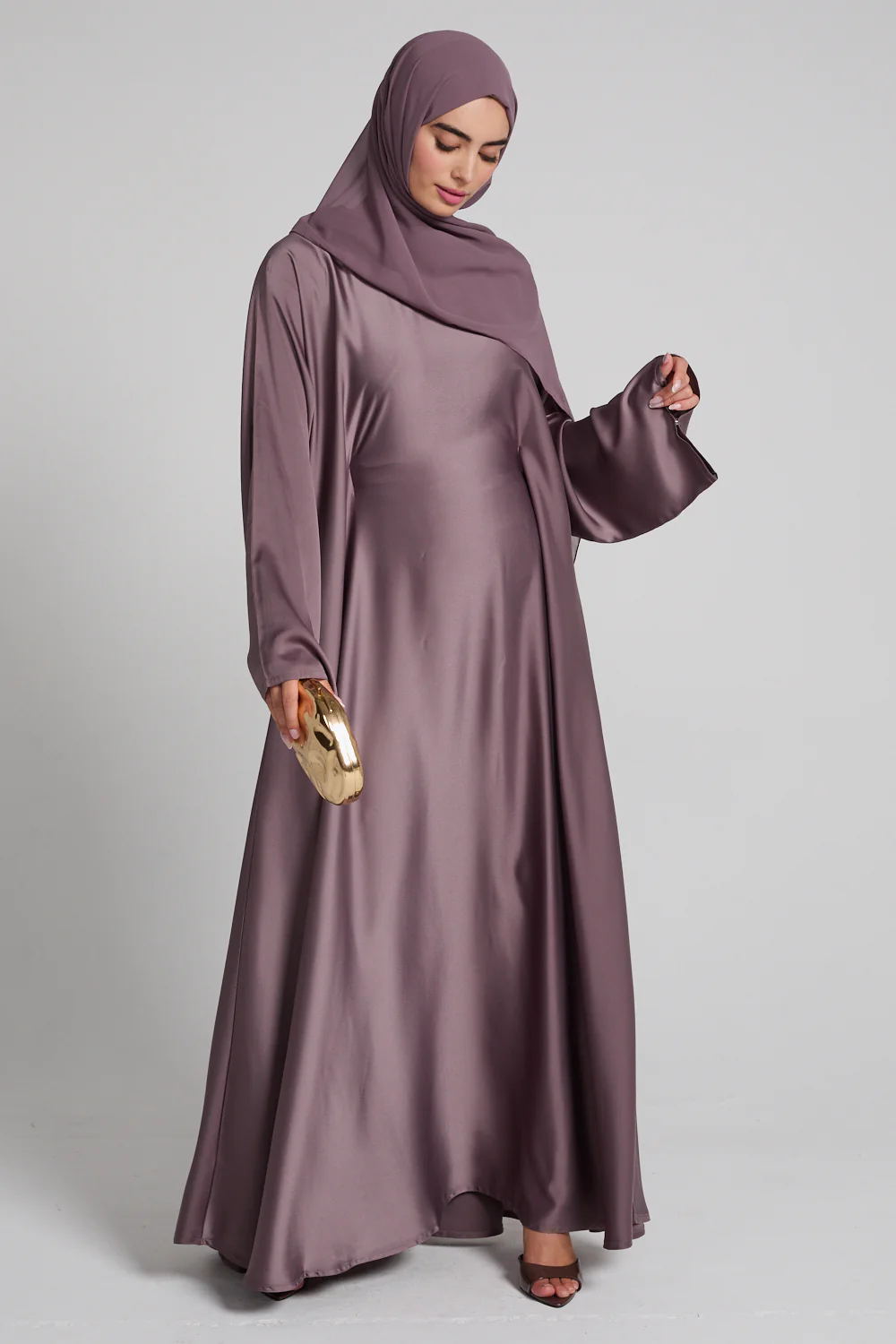 Premium Luxe Umbrella Cut Closed Abaya with Inner Belt - Mauve