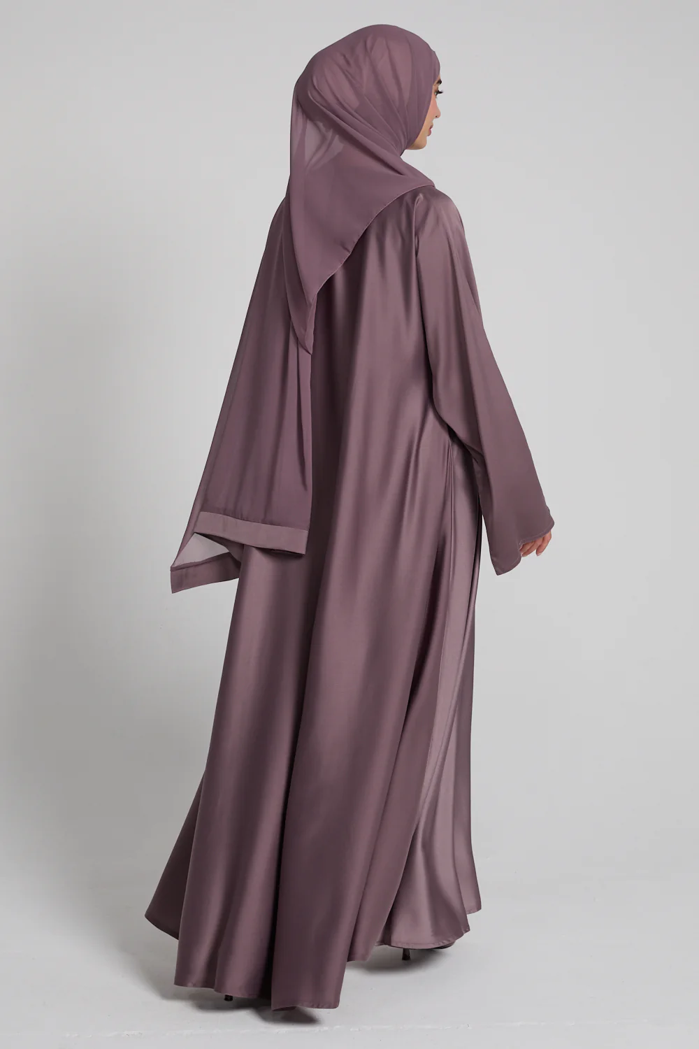 Premium Luxe Umbrella Cut Closed Abaya with Inner Belt - Mauve - Image 9