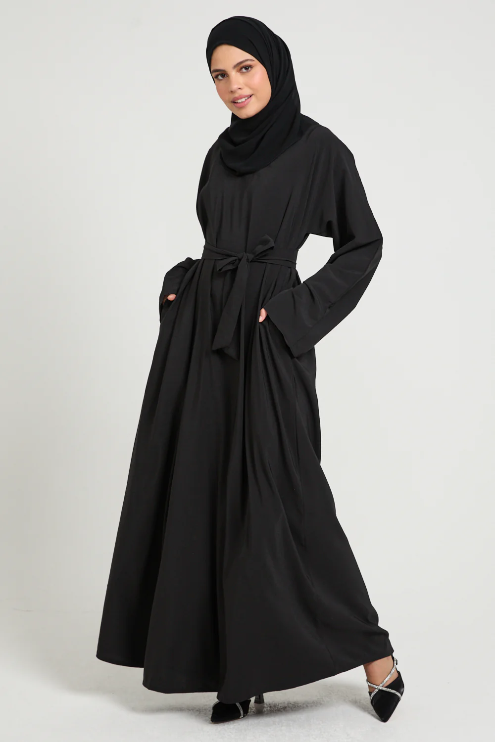 Premium Marble Crush Textured Closed Abaya With Pockets  – Black
