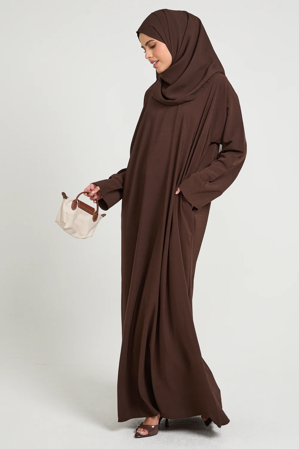 Premium Marble Crush Textured Closed Abaya With Pockets  – Espresso - Image 6