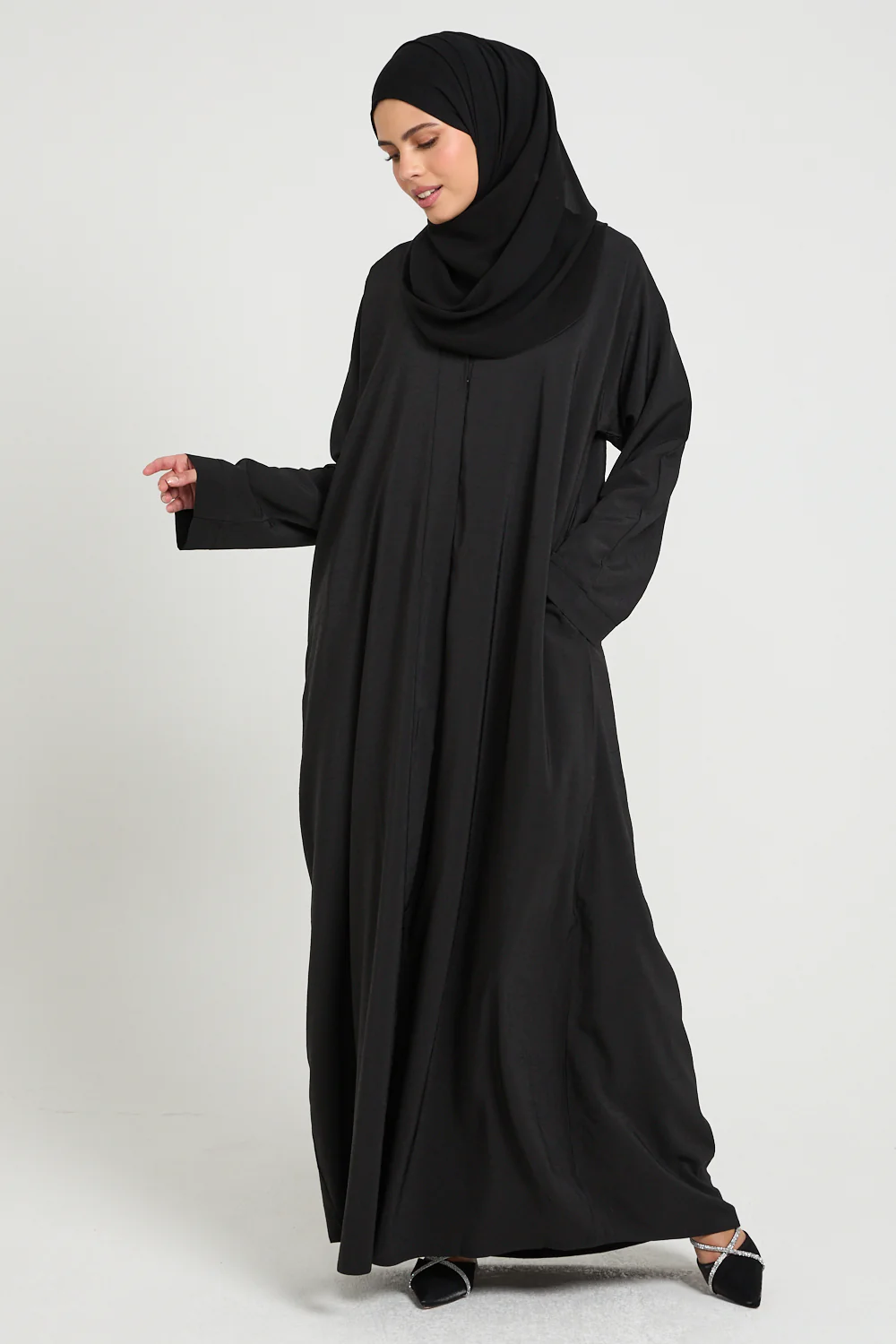 Premium Marble Crush Textured Open Abaya With Pockets – Black - Image 3