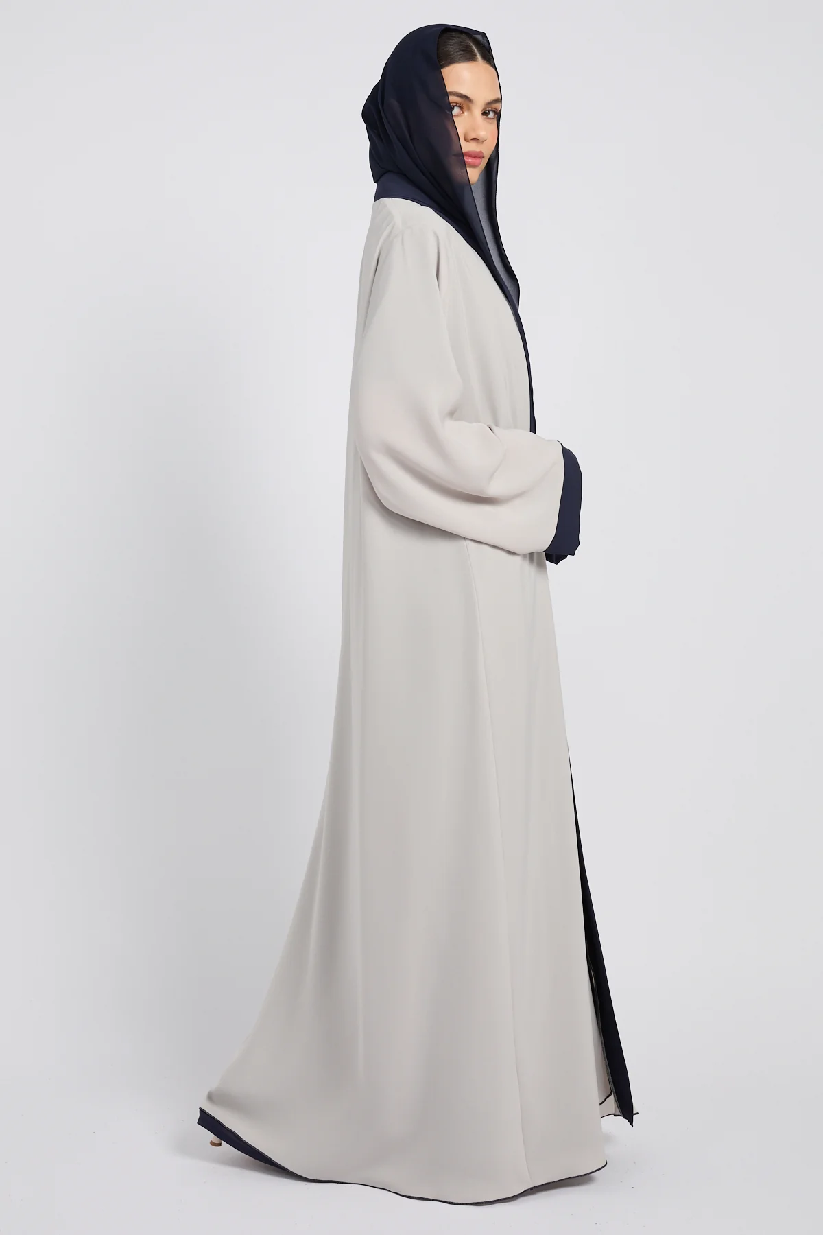 Premium Midnight Dune Four Piece Abaya Set - Image 3
