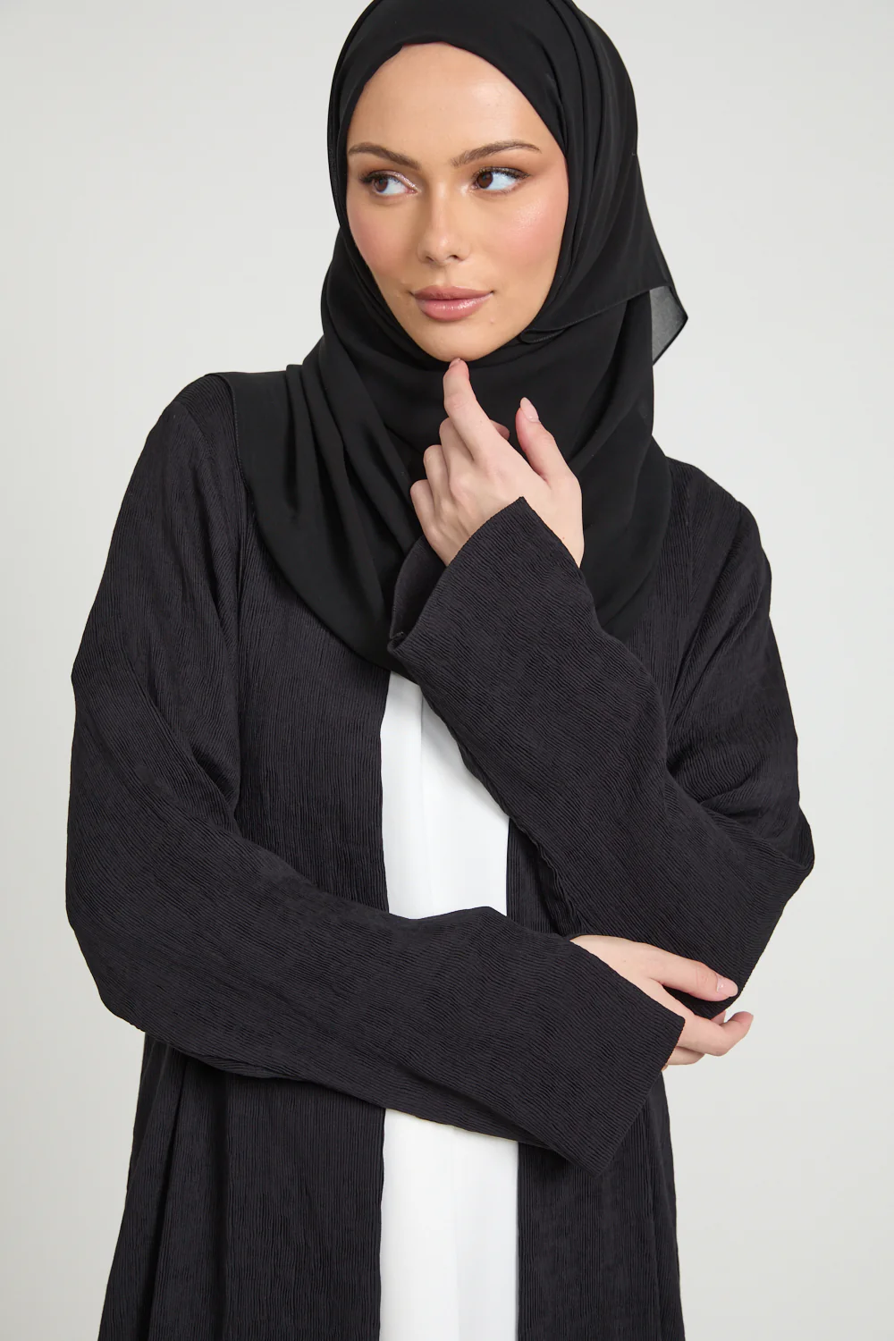Premium Modern Muse Open Abaya - Black - Image 2