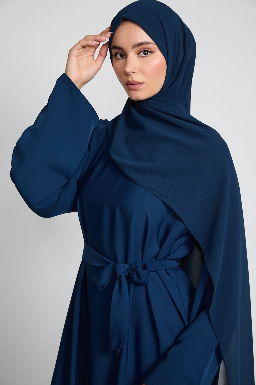Premium Plain Closed Abaya - Sapphire Dusk - Image 2