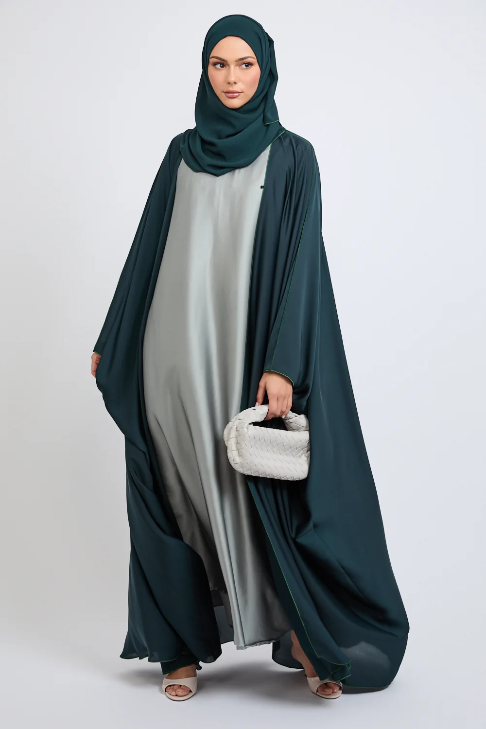 Premium Plain Open Farasha with Piping Detailing - Forest Green - Image 5