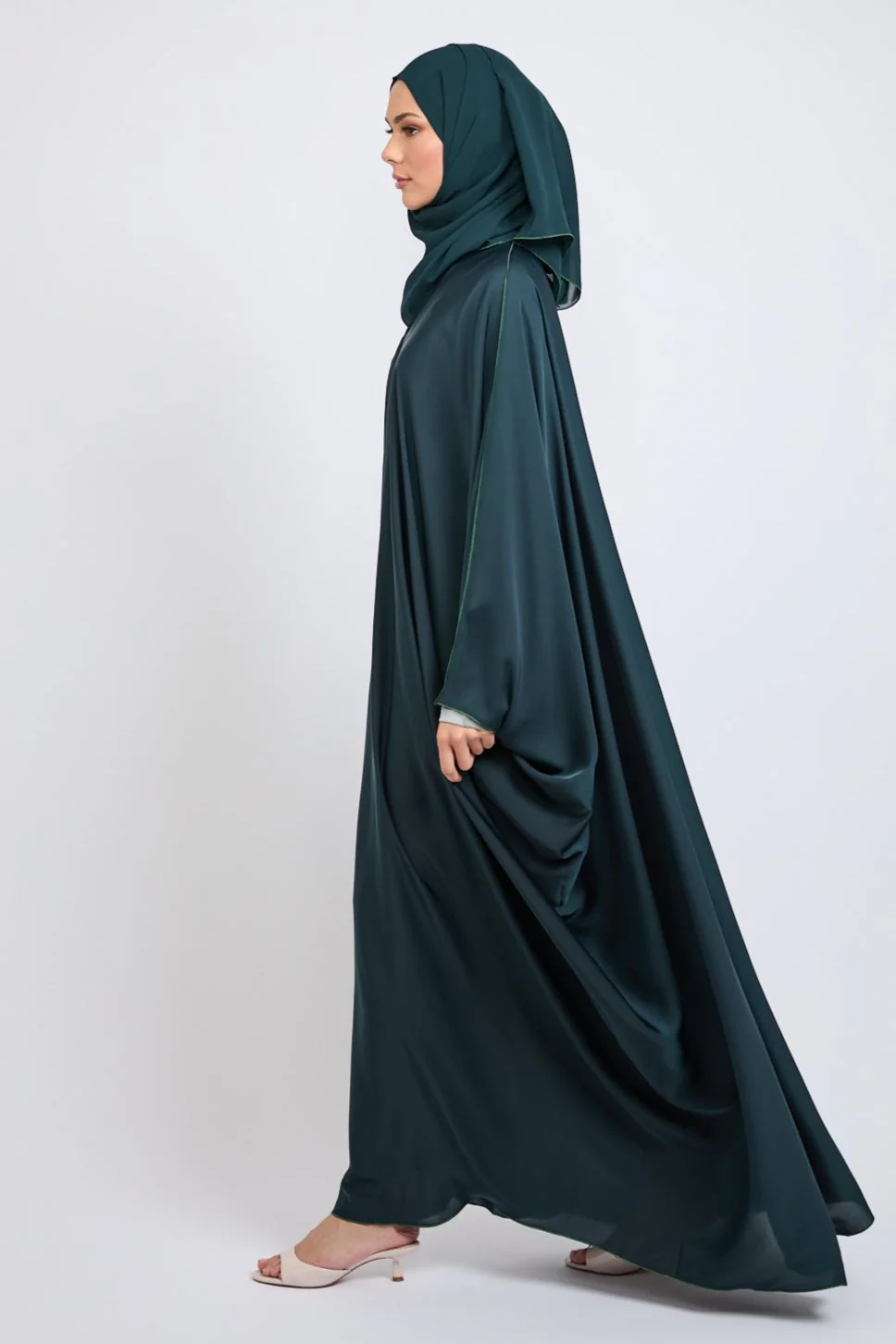 Premium Plain Open Farasha with Piping Detailing - Forest Green - Image 8