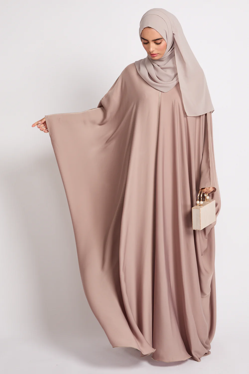 Premium Plain Open Farasha with Piping Detailing - Rose Sand