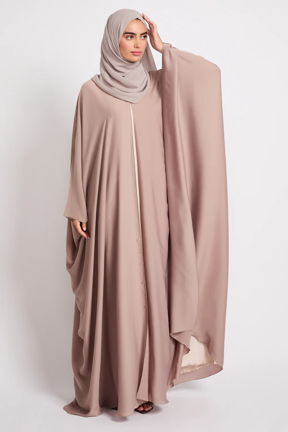 Premium Plain Open Farasha with Piping Detailing - Rose Sand - Image 3