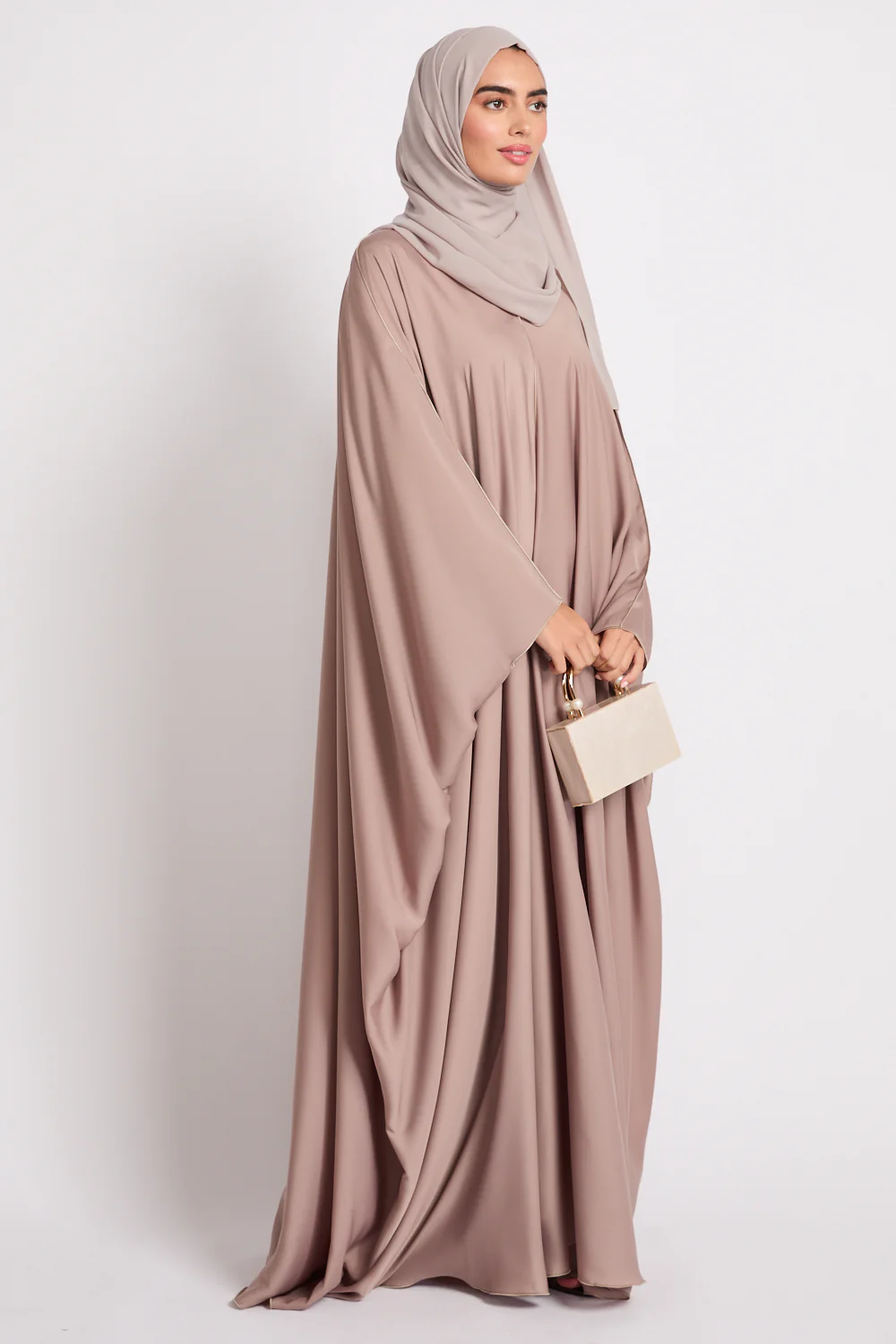 Premium Plain Open Farasha with Piping Detailing - Rose Sand - Image 5