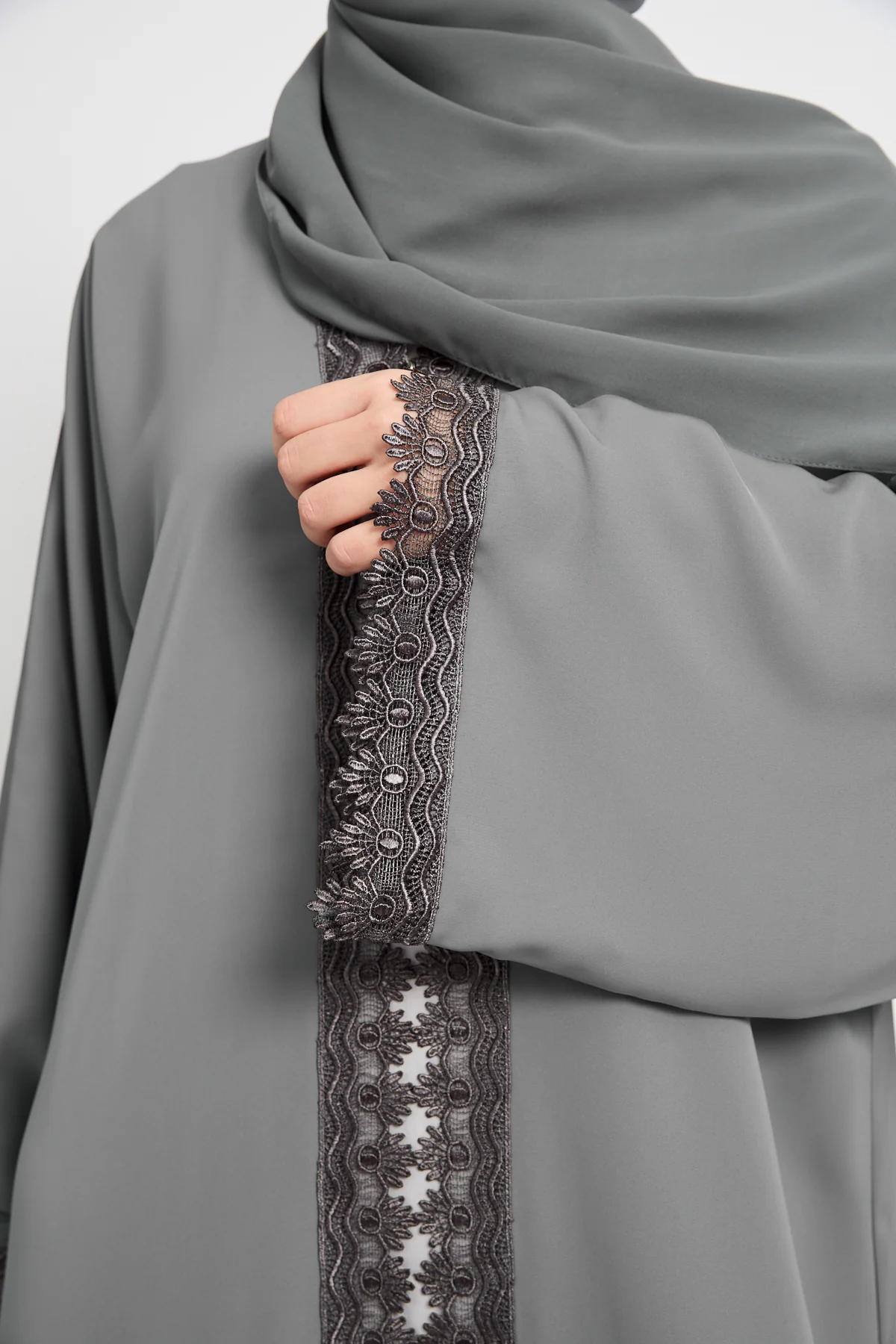 Premium Rosette Lace Open Abaya – Moonstone Grey - Limited Edition - Image 5