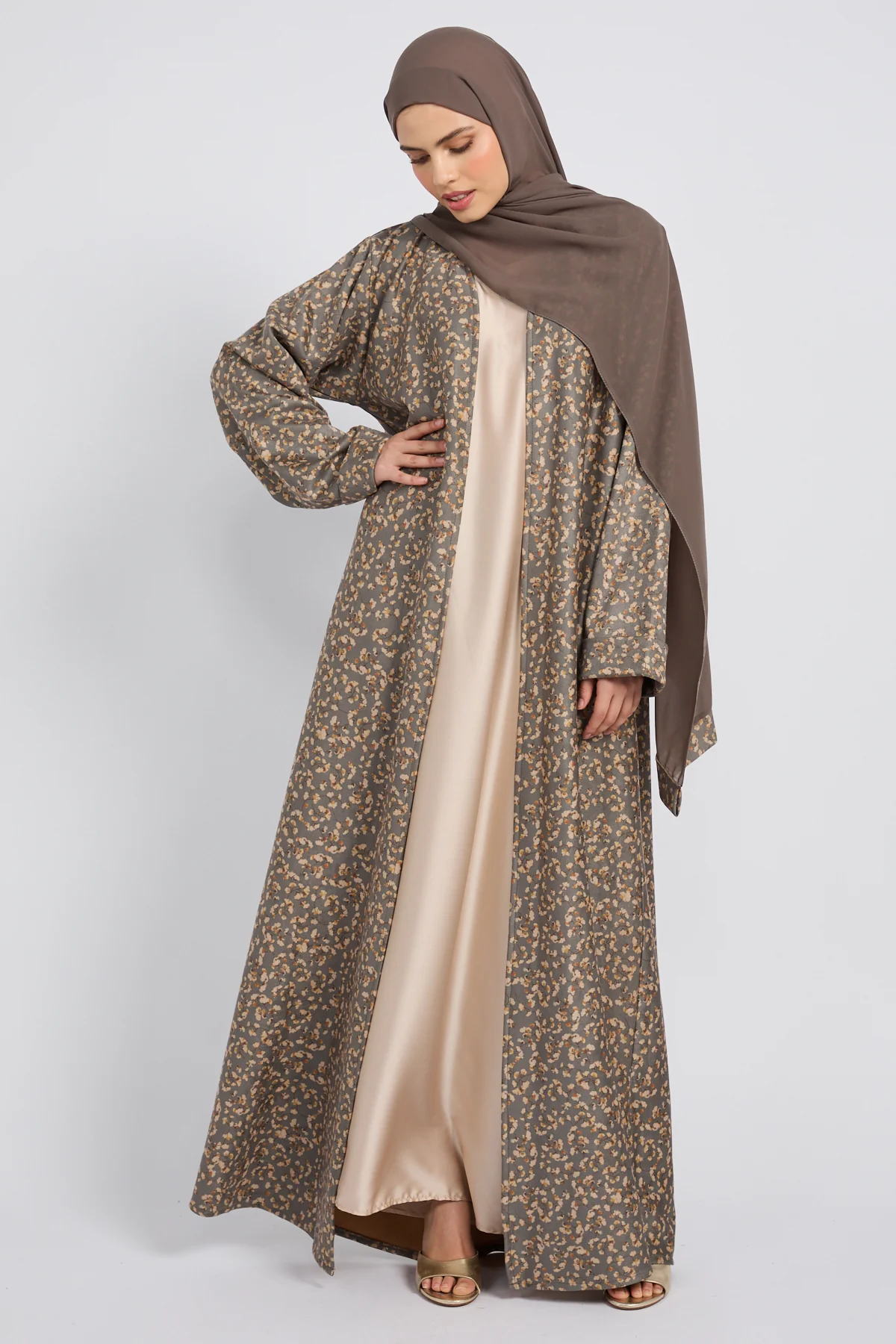 Premium Sandstone Bloom Open Coat Abaya - LIMITED EDITION - Image 6