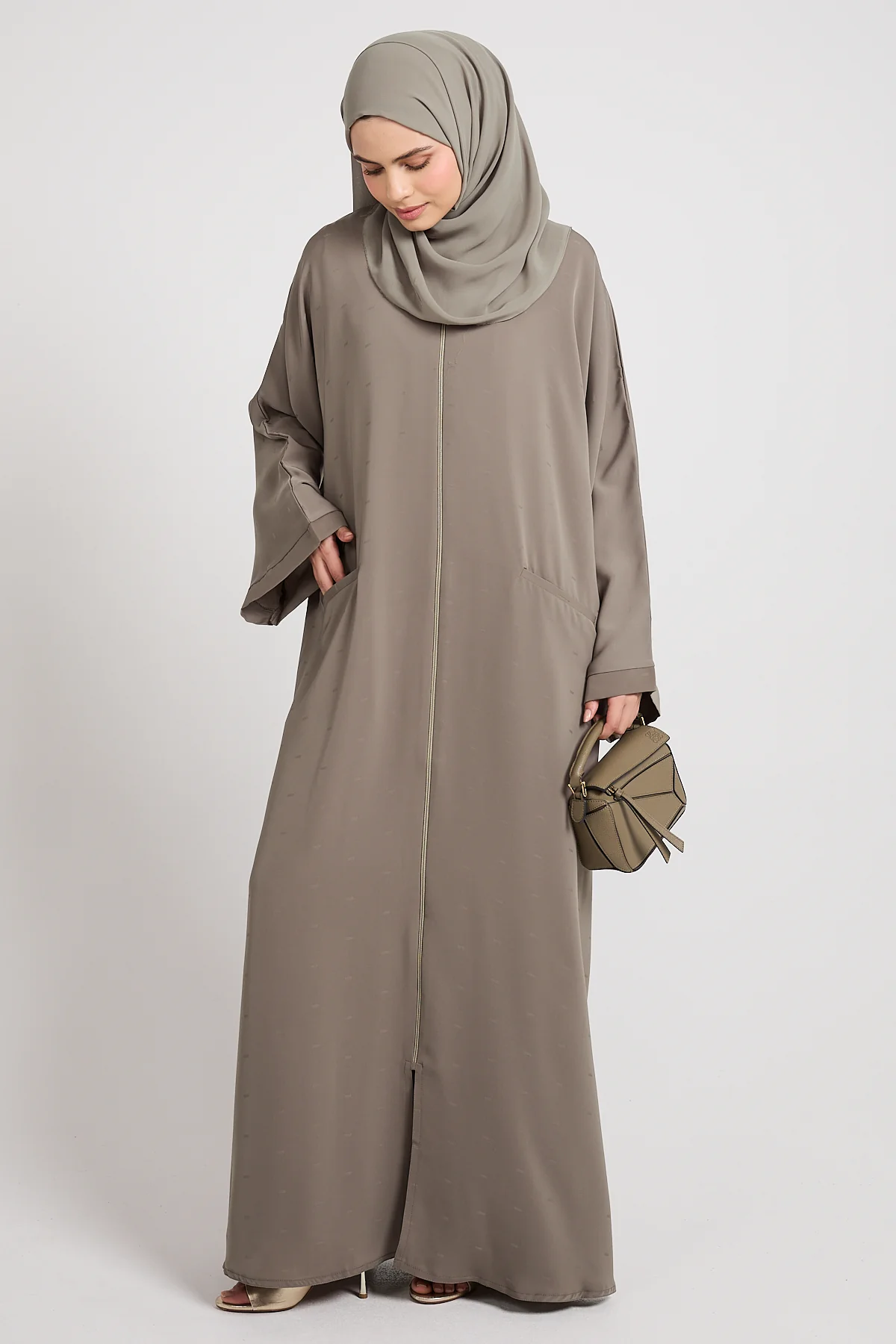 Premium Semi-Closed Abaya with Zip and Pockets – Olive Taupe