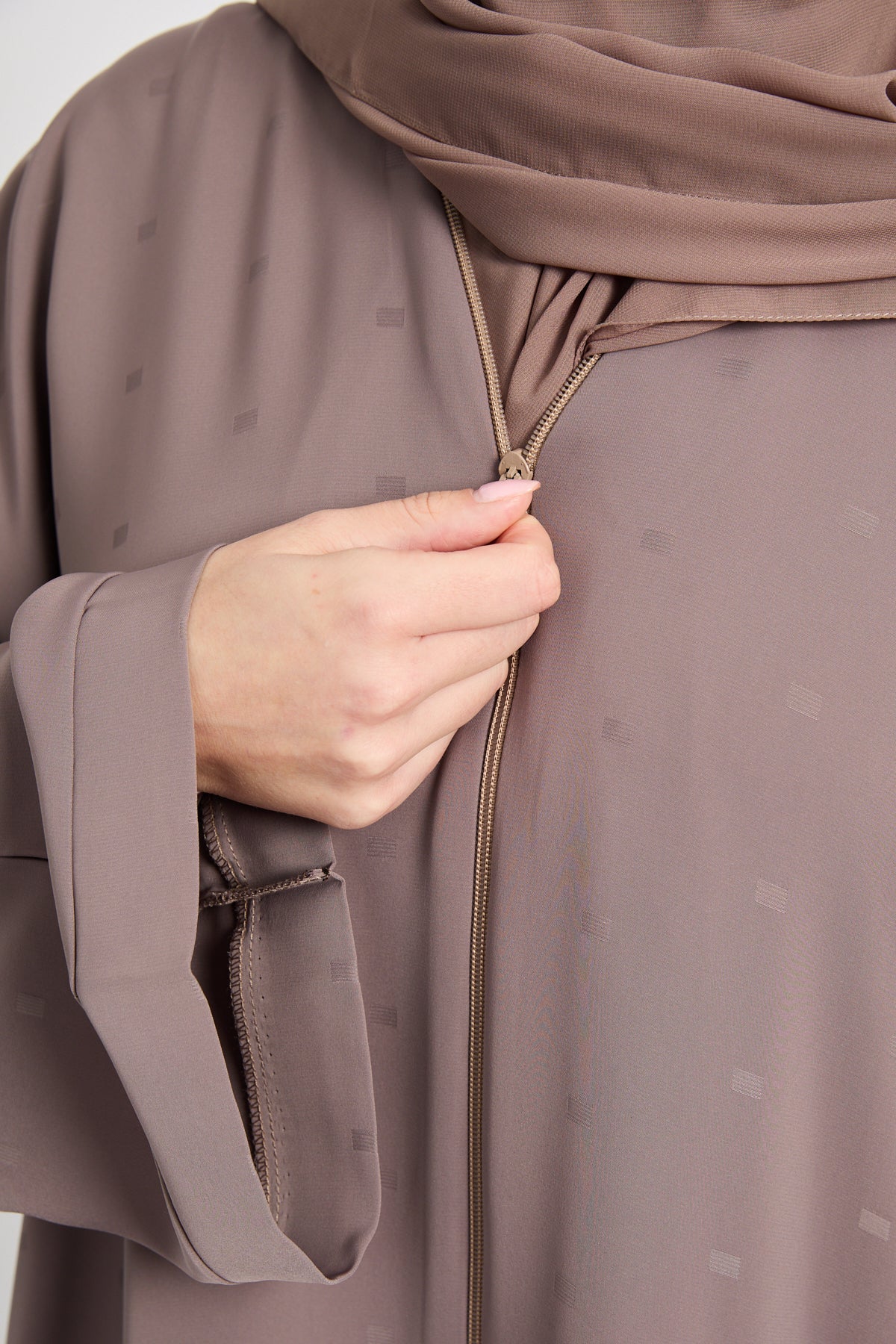 Premium Semi-Closed Abaya with Zip and Pockets – Taupe - Image 4
