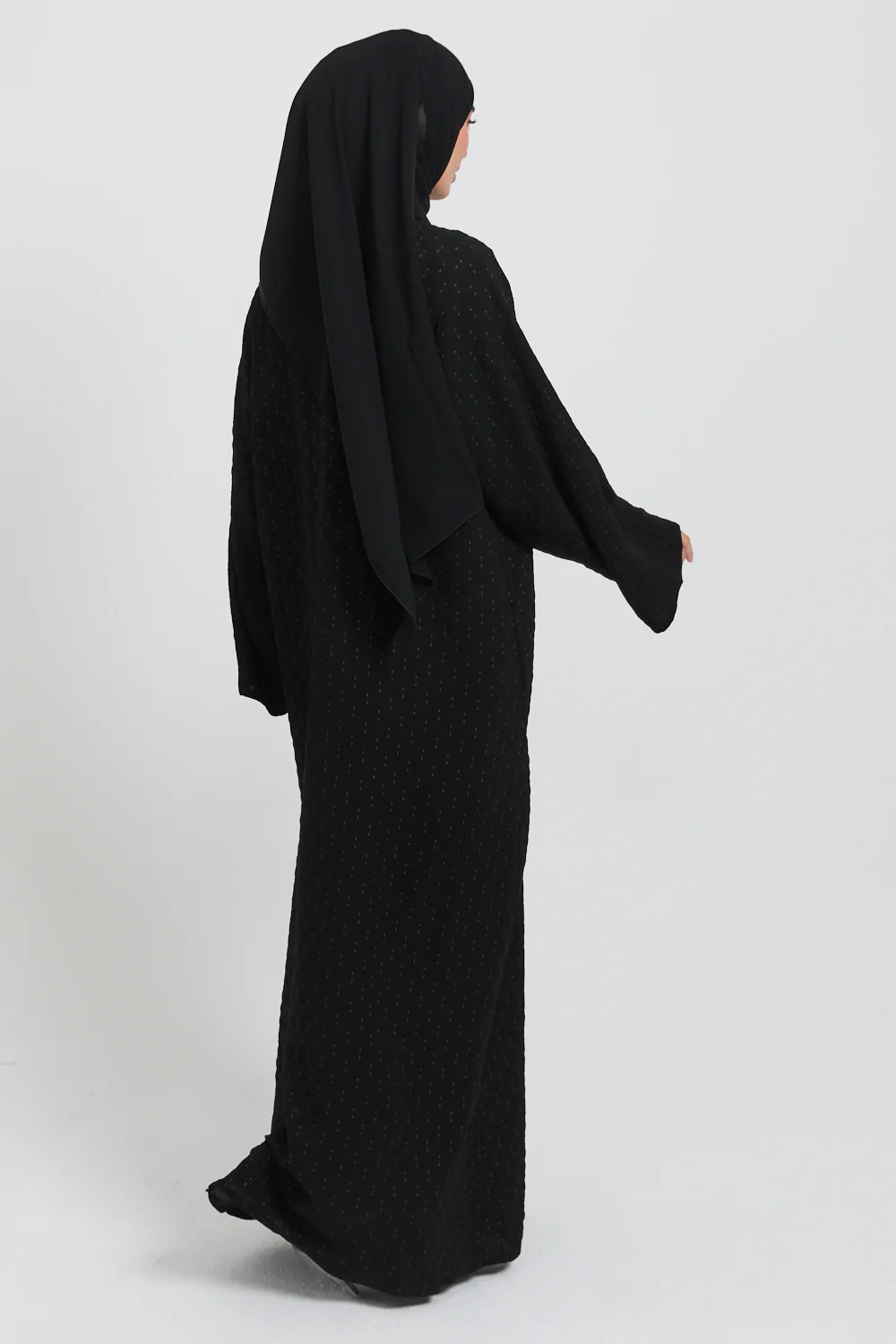 Premium Semi Closed Artisan Weave Textured Abaya with Zip and Pockets  - Black - Image 5