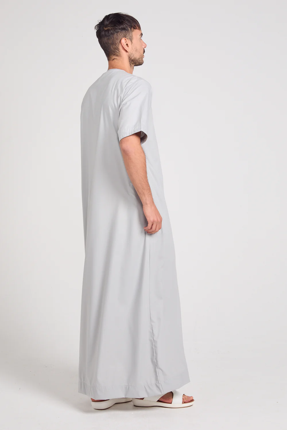 Premium Short Sleeve Emirati Thobe with Zip - Dawn Grey - Image 9