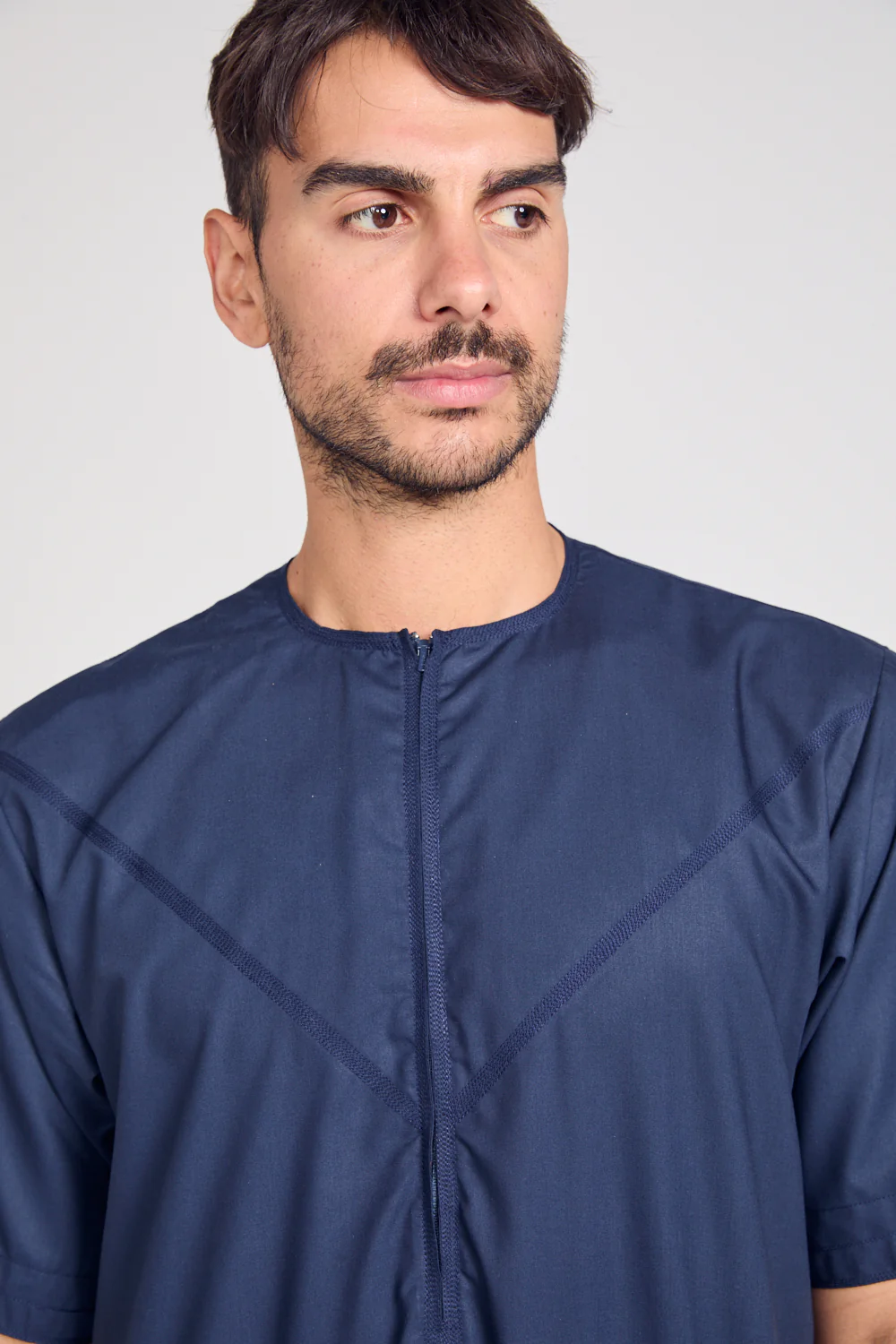 Premium Short Sleeve Emirati Thobe with Zip - Navy - Image 2