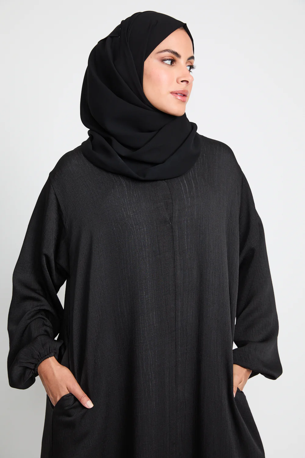 Premium Textured Linen Blend Open Abaya with Pockets - Black - Image 2