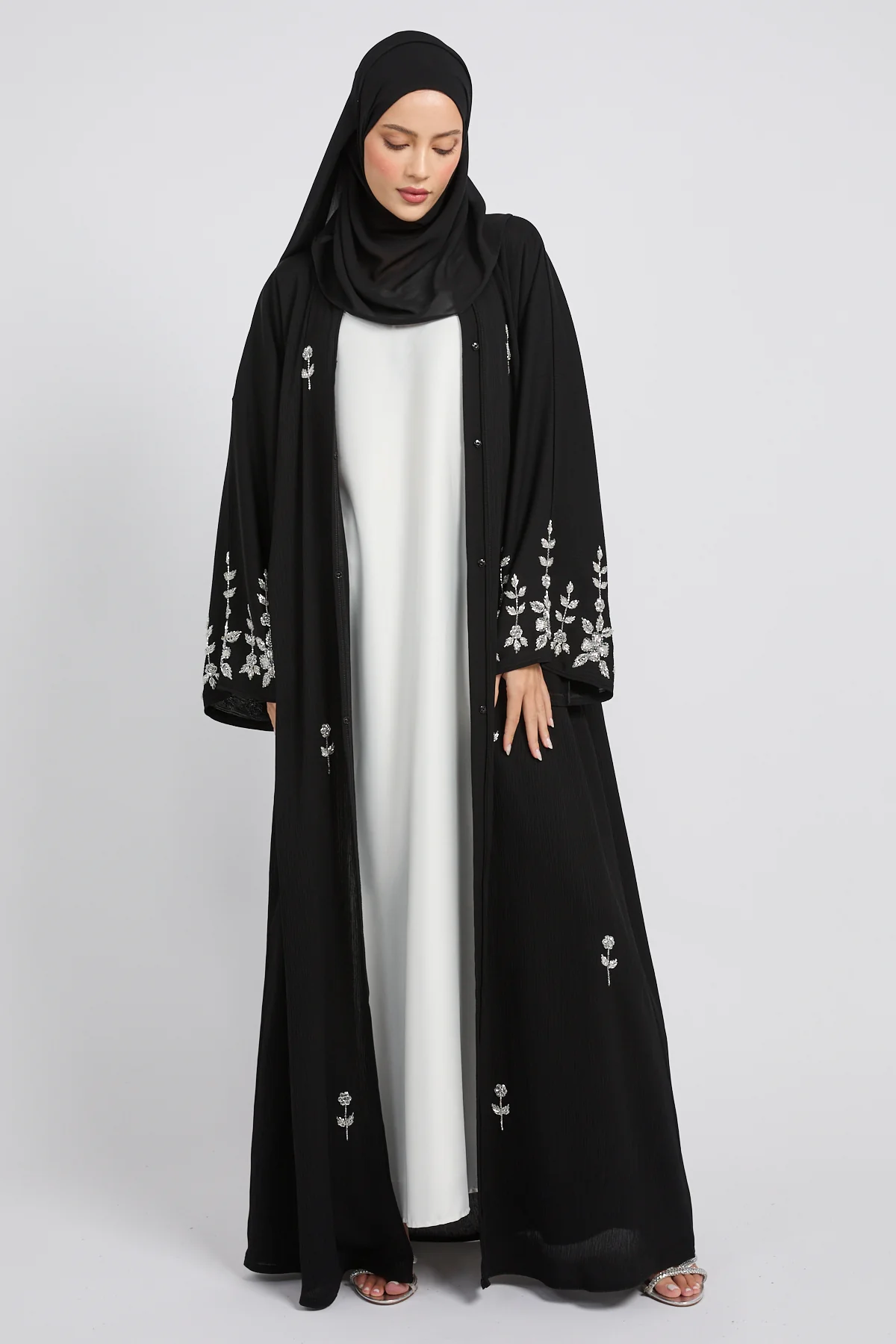 Premium Textured Moonlit Bloom Embellished Open Abaya – Black - Image 7