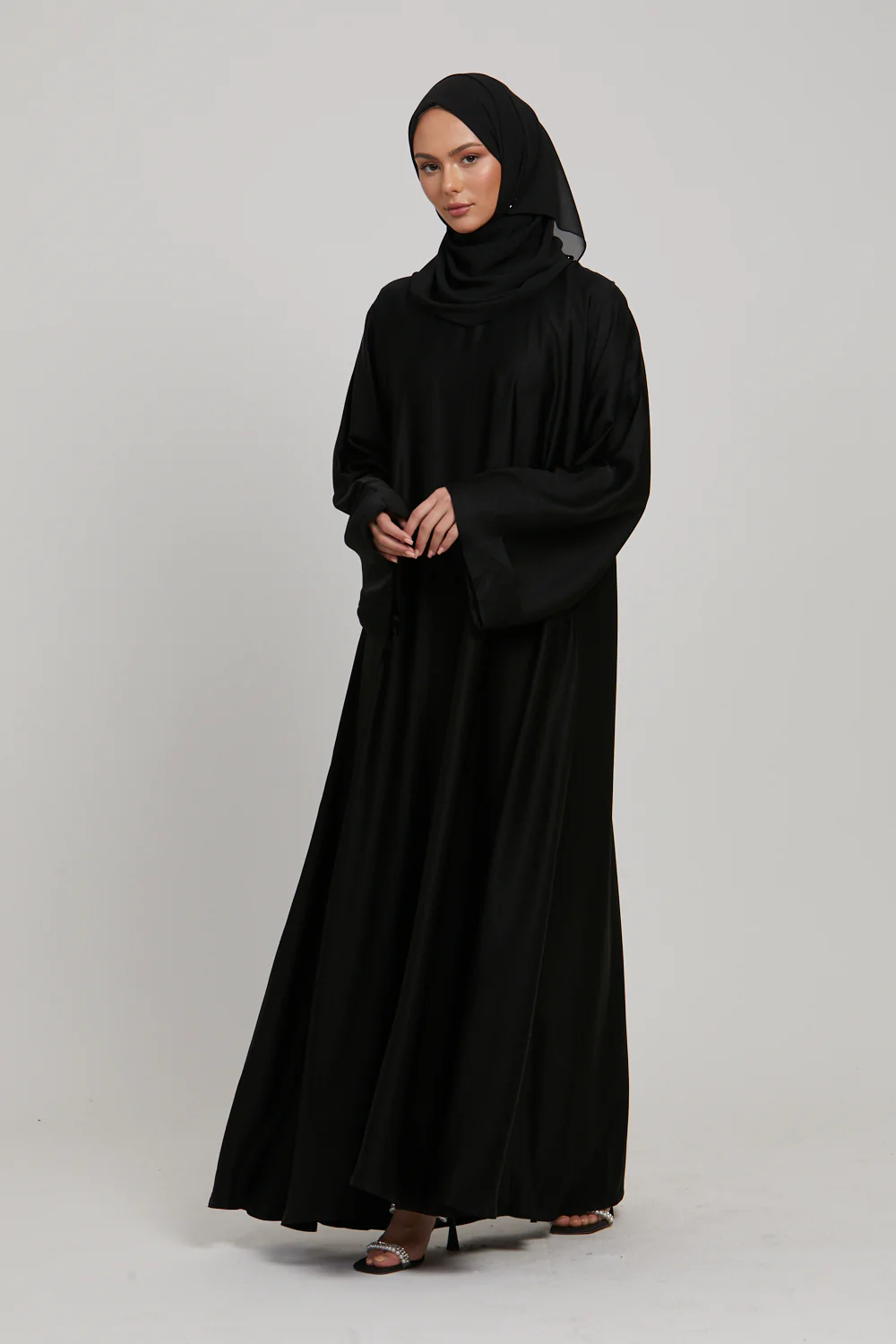 Premium Timeless Umbrella Cut Closed Abaya with Folded Cuffs - Black - Image 5