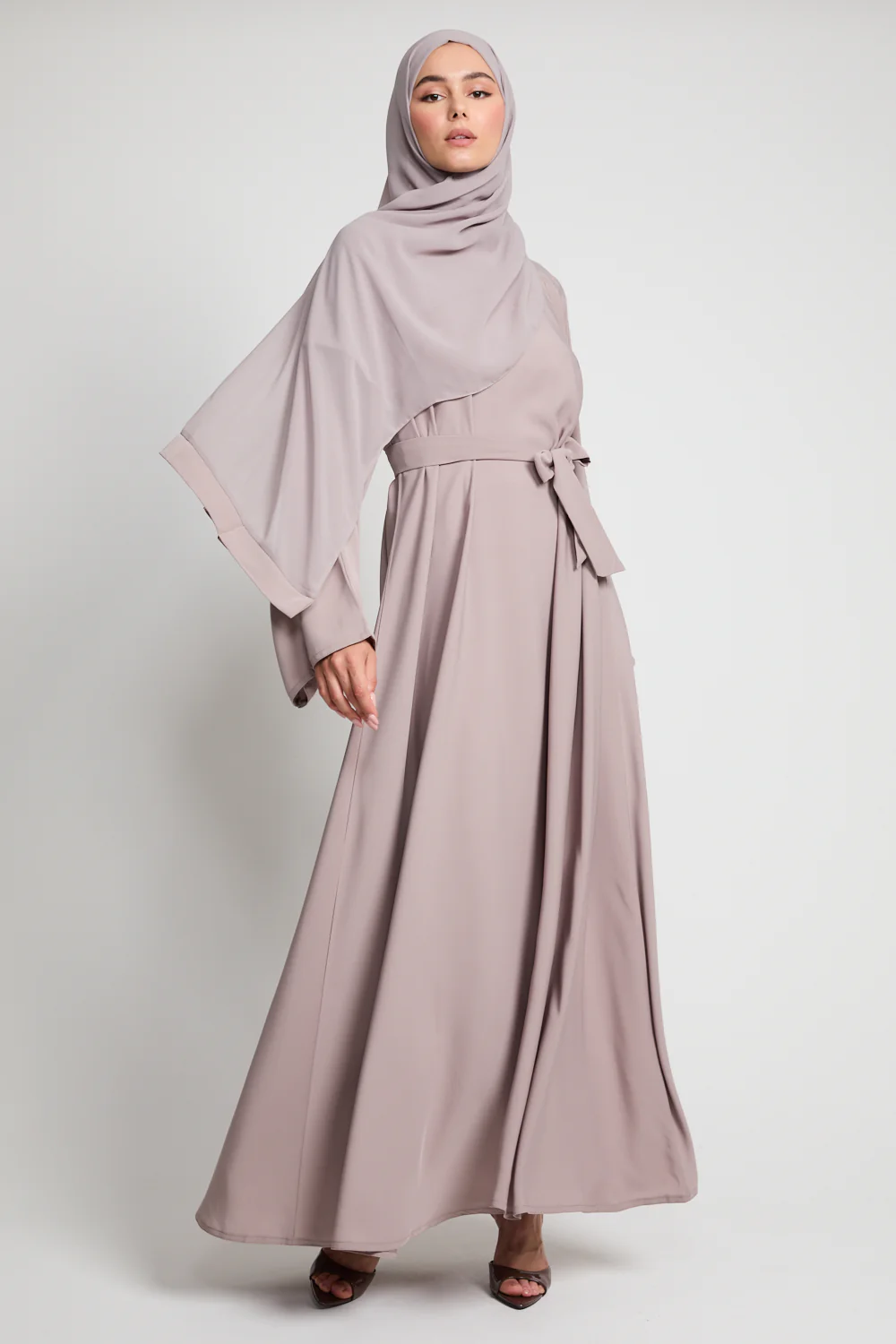 Premium Umbrella Cut Closed Abaya - Dusky Nude