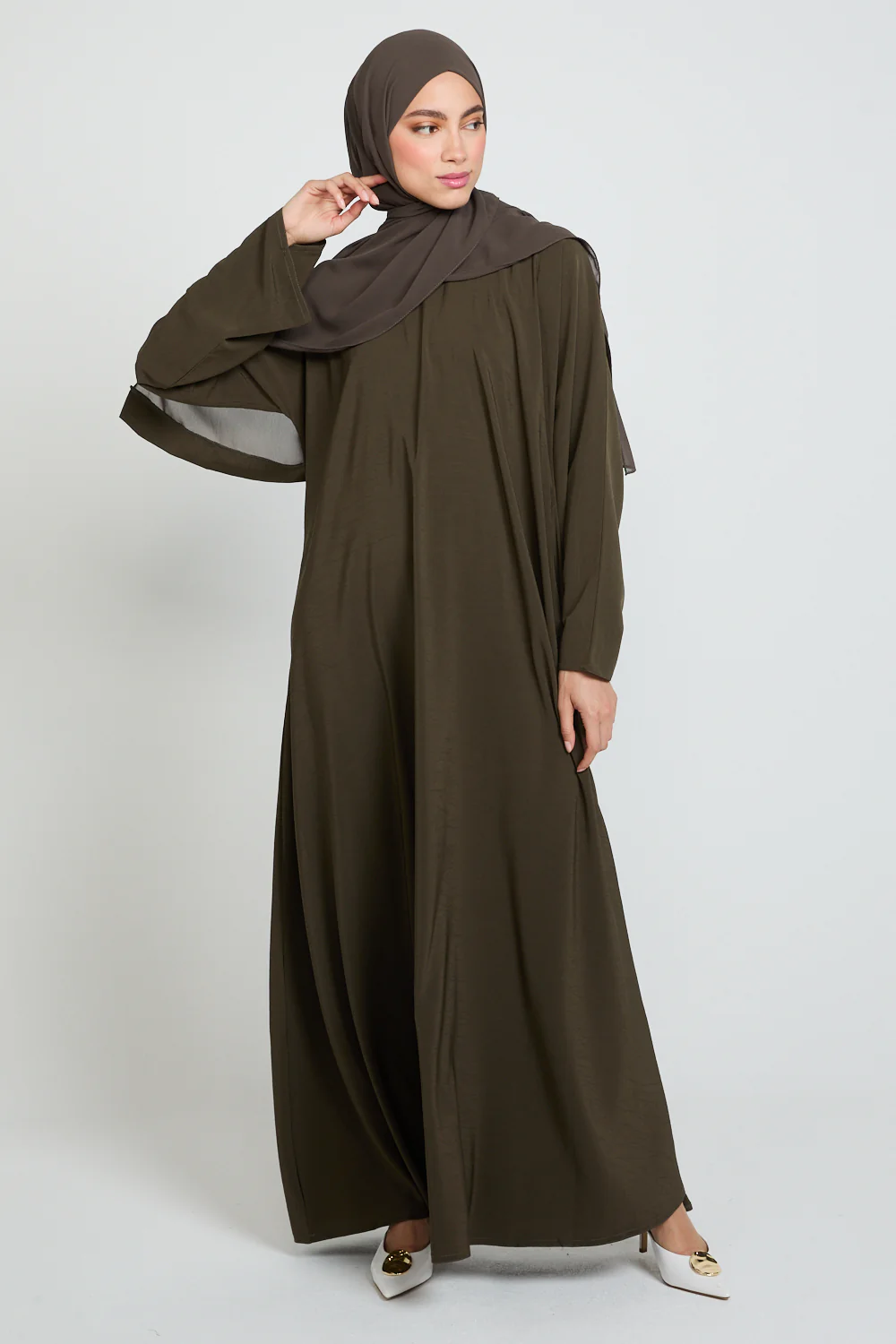 Premium Umbrella Cut Textured Closed Abaya - Khaki Noir - Image 5