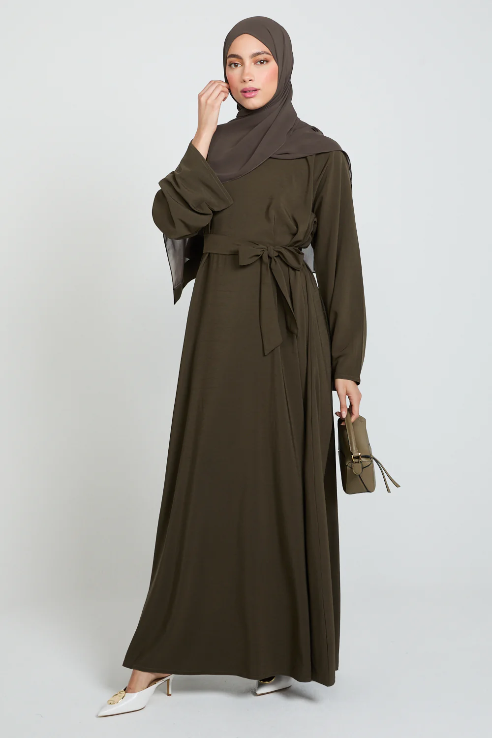 Premium Umbrella Cut Textured Closed Abaya - Khaki Noir - Image 9