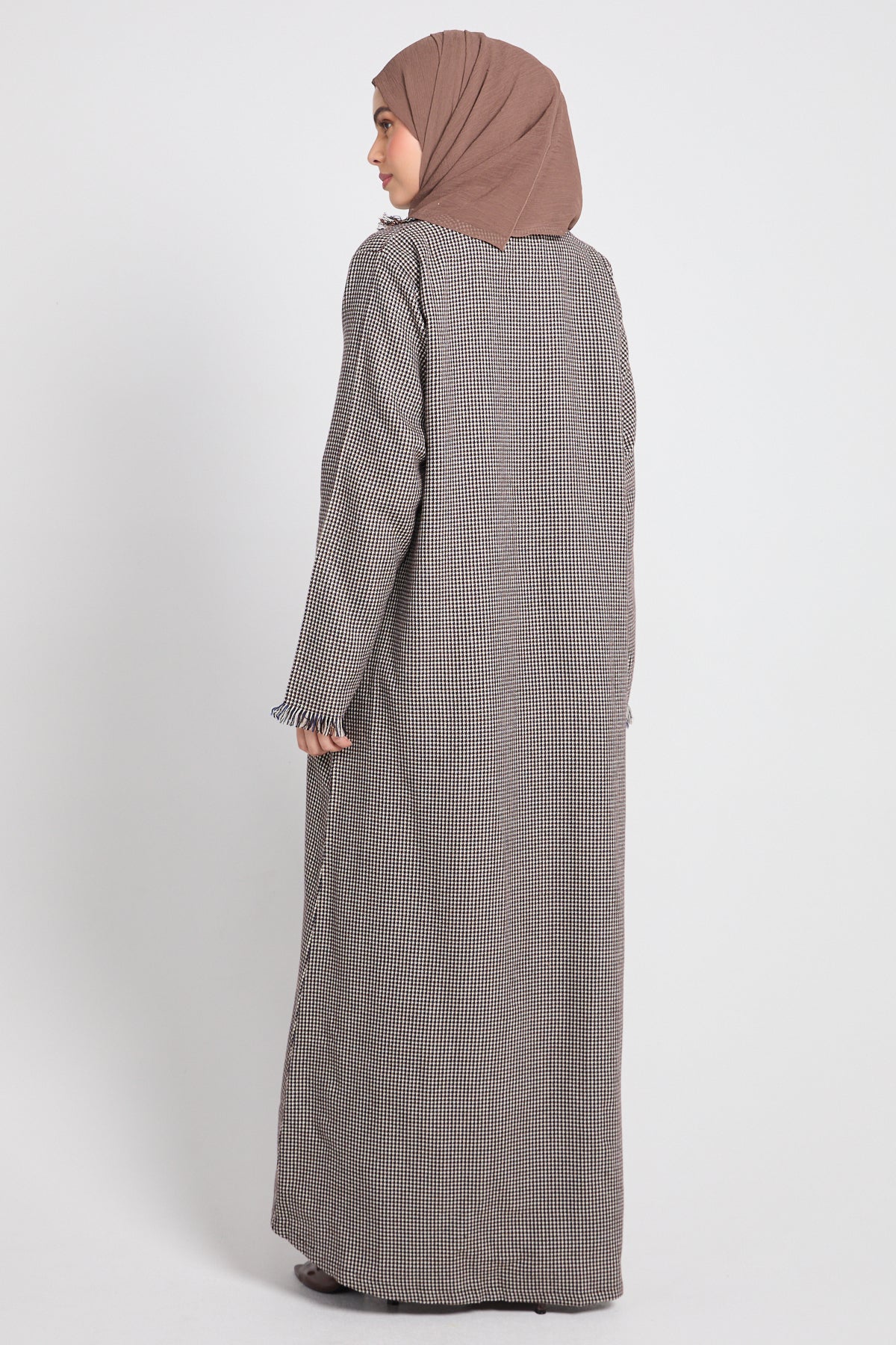 Premium Woven Check Fringed Wrap Coat Abaya – Cocoa Taupe - LIMITED EDITION - Image 4