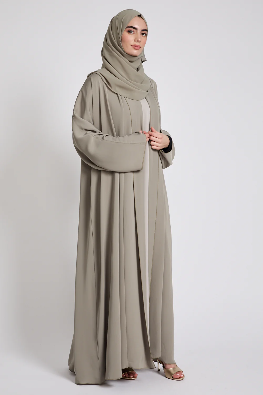Premium Zaytoun Open Abaya - Image 8